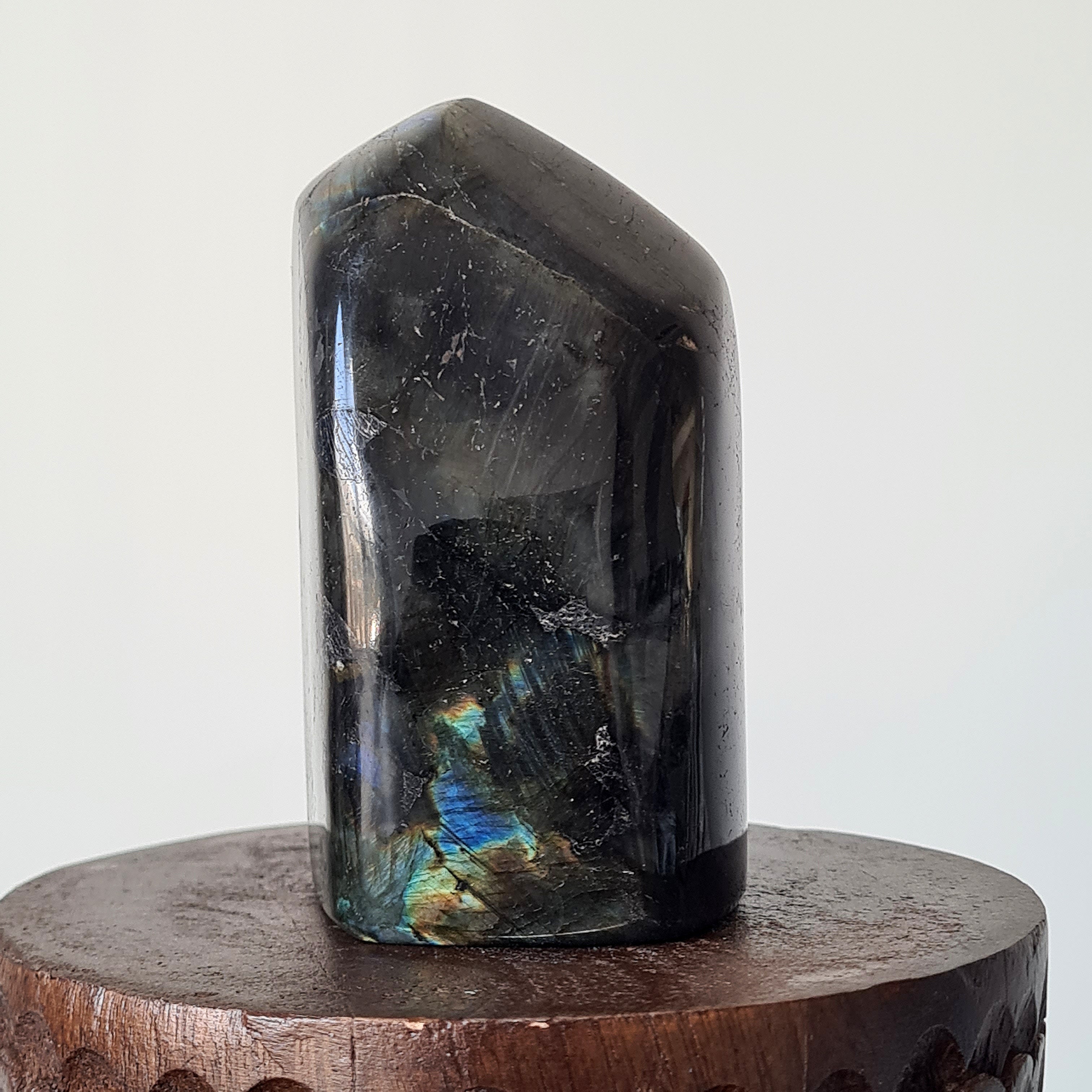 Labradorite | Moody B