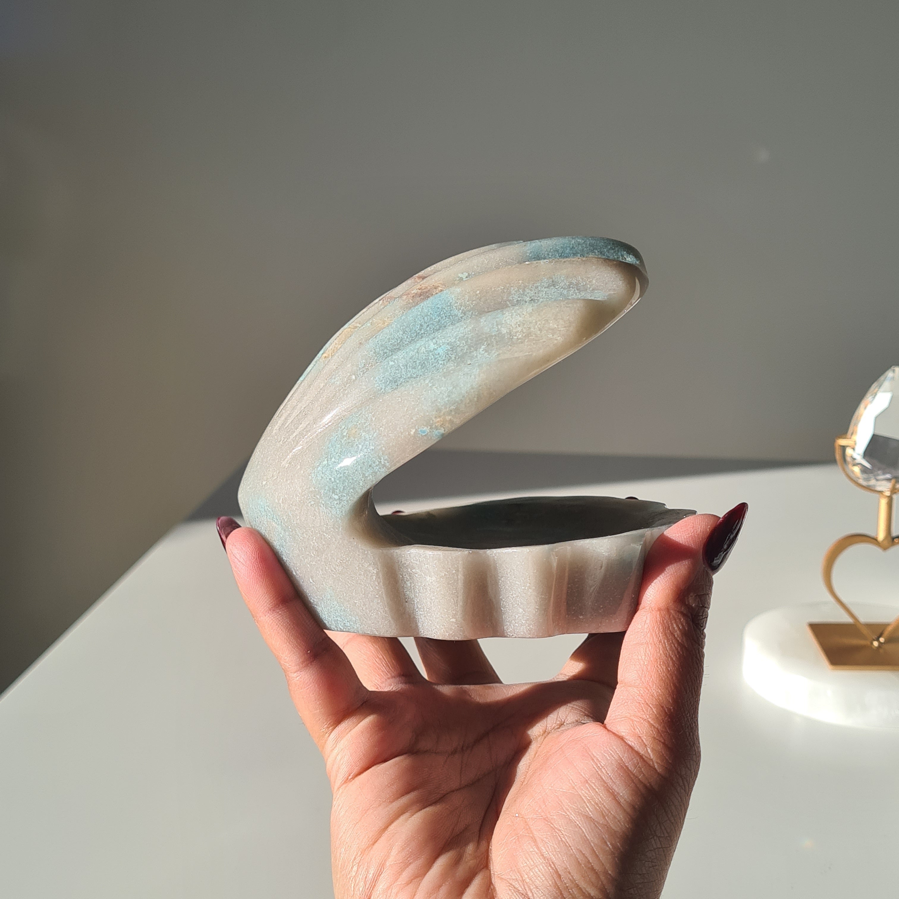 Mermaid Shell| Trolleite Crystal | 830 g