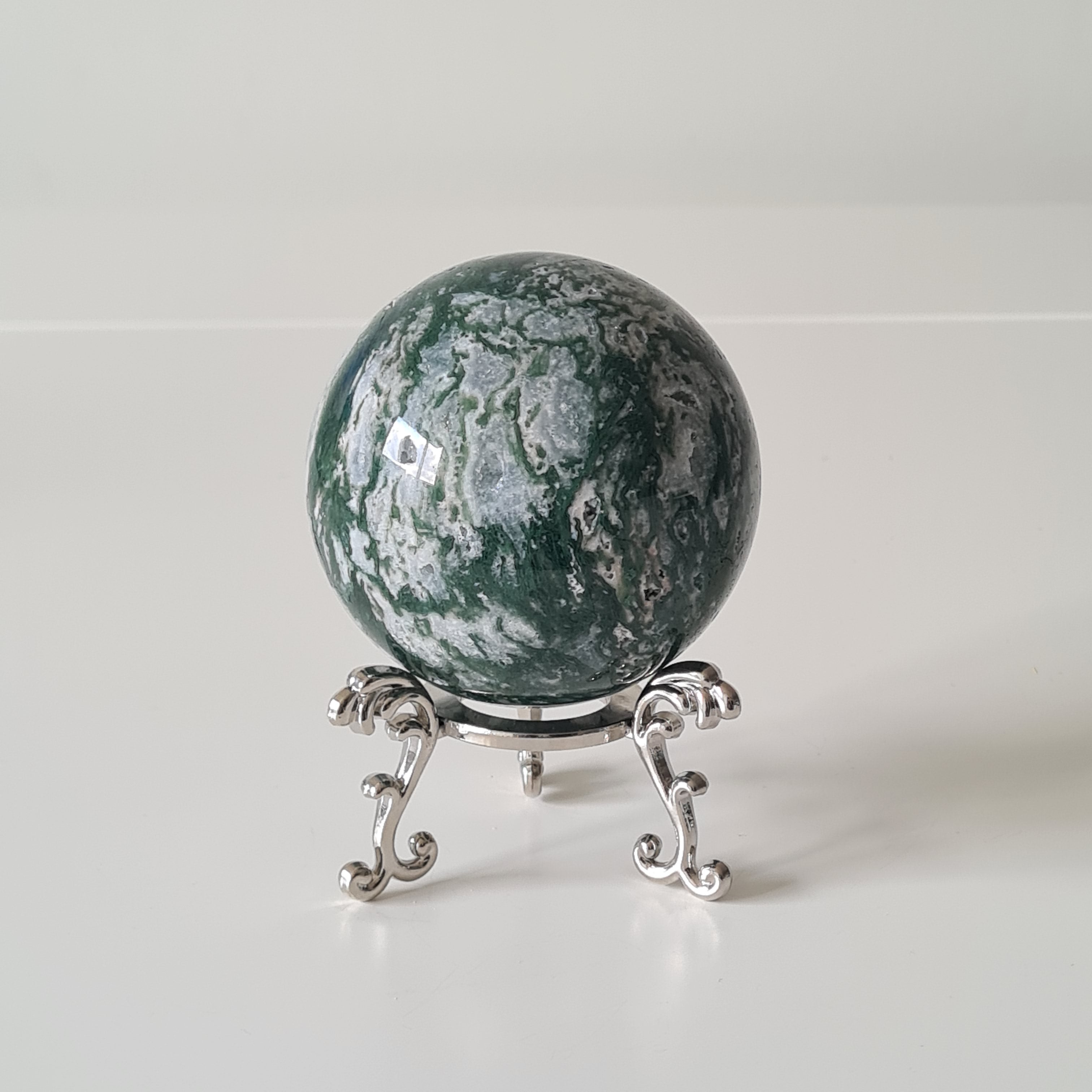 Moss Agate Sphere | 583 g