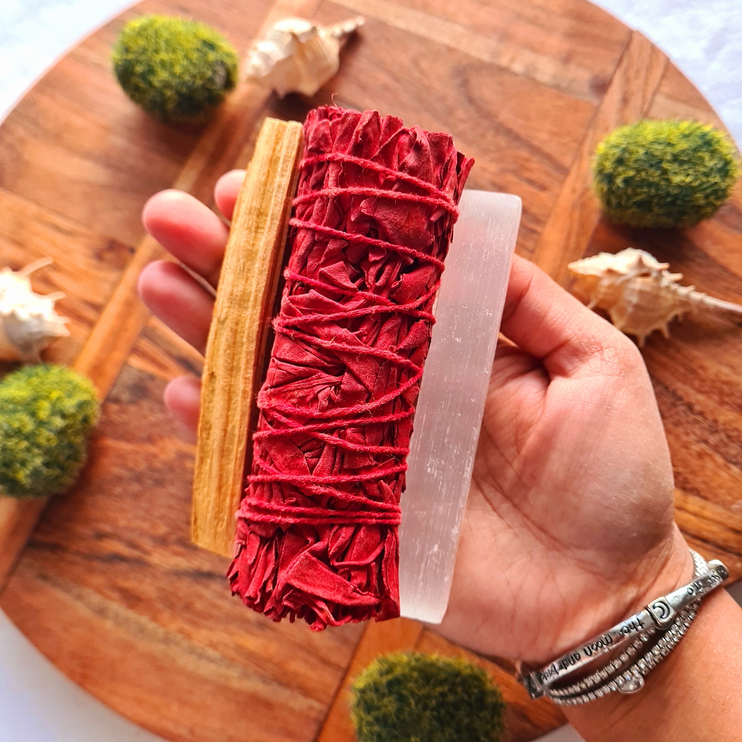 House Clearing Protection Kit | Palo Santo, Dragons Blood Cleansing Wand & Selenite