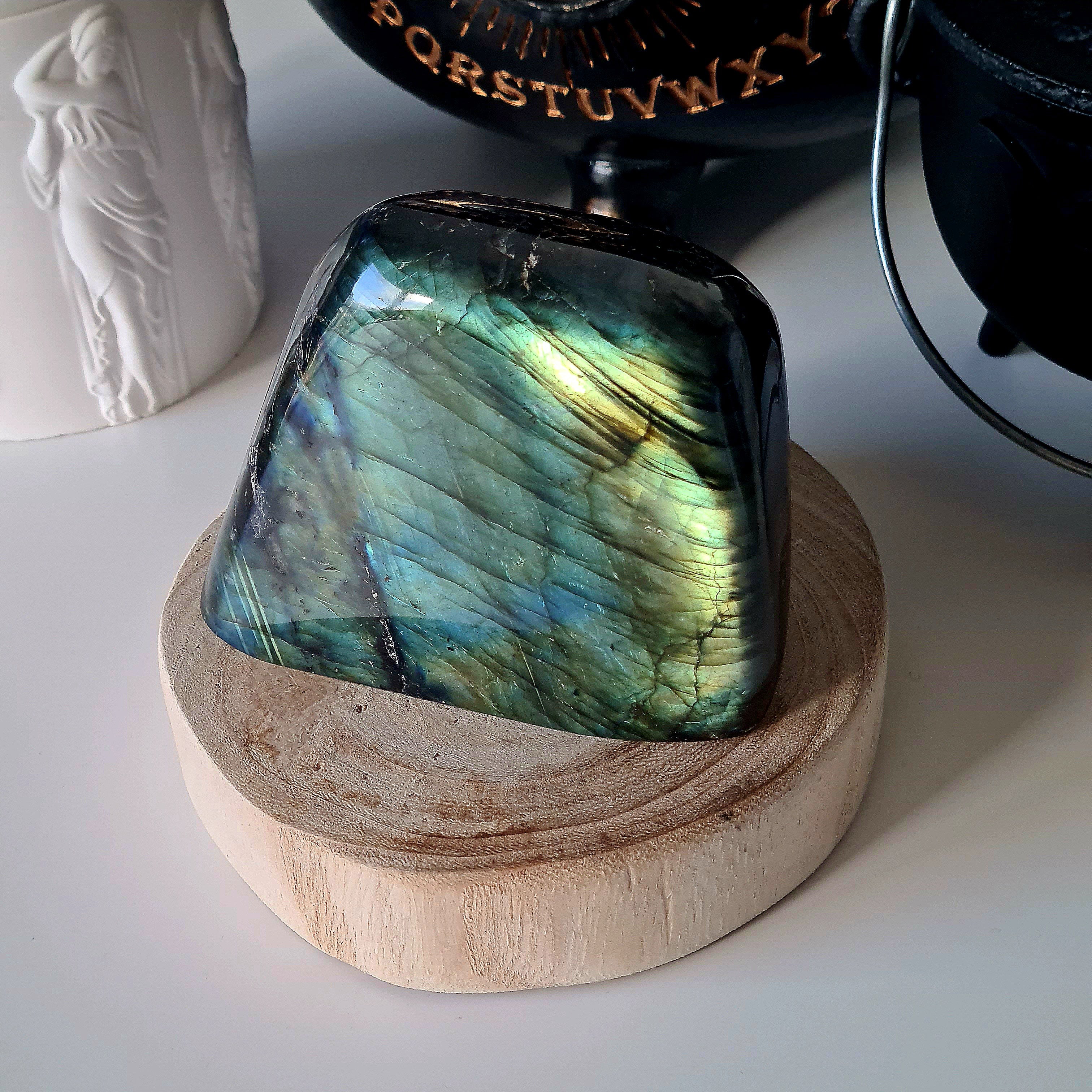Labradorite | 650 g