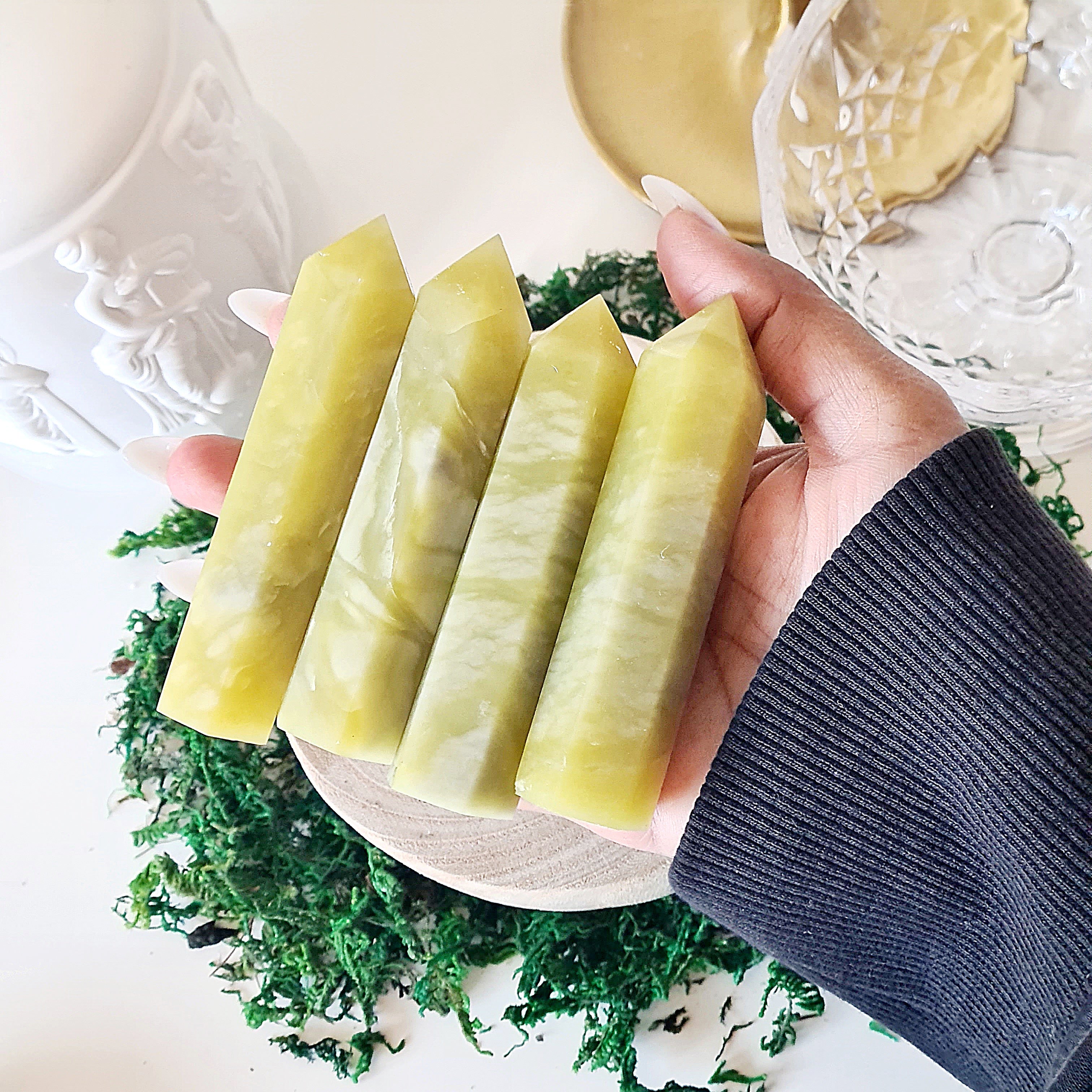 Jade Crystal Point | 1 Piece