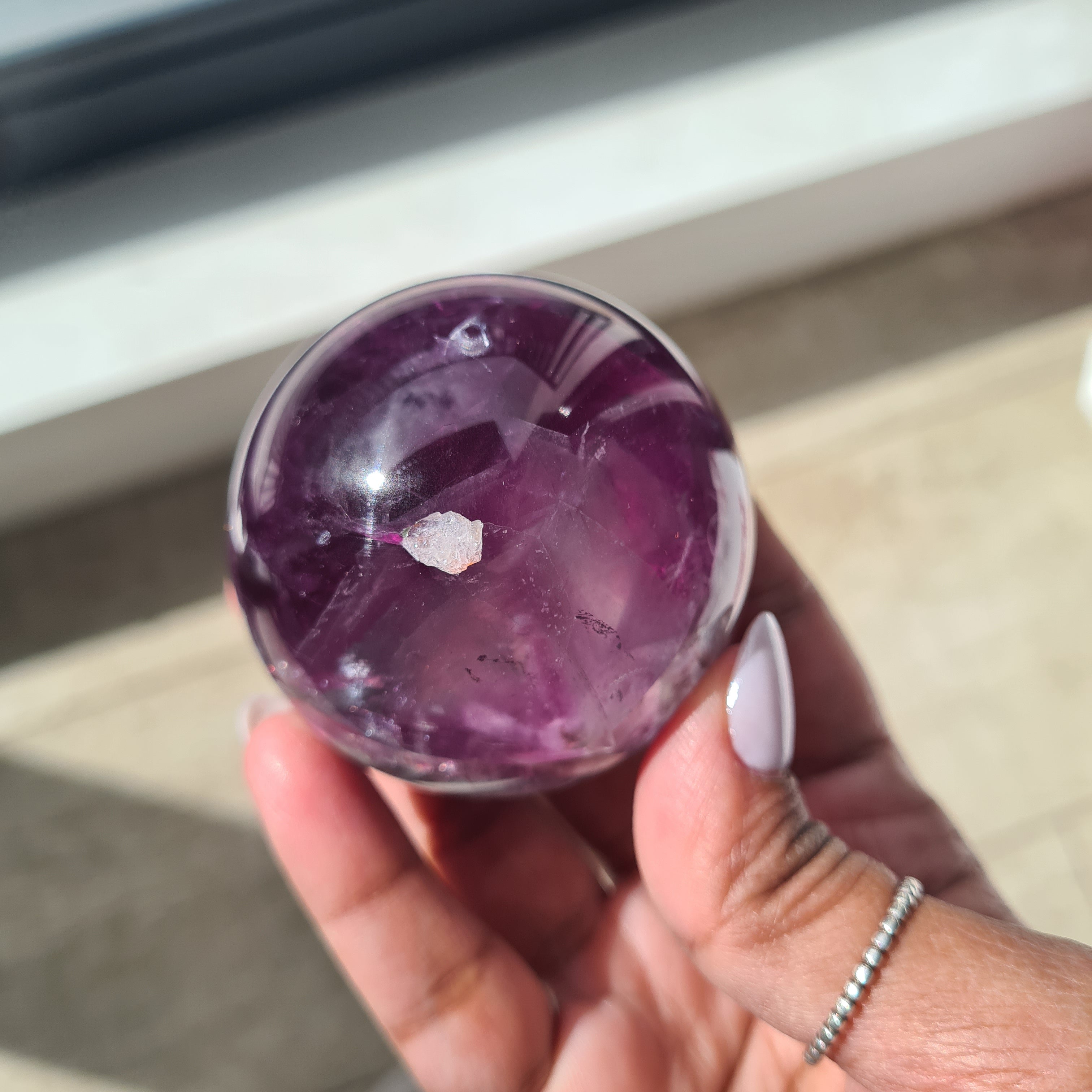 Intergalactic Fluorite with stand | C | 267 g | 5.4 cm