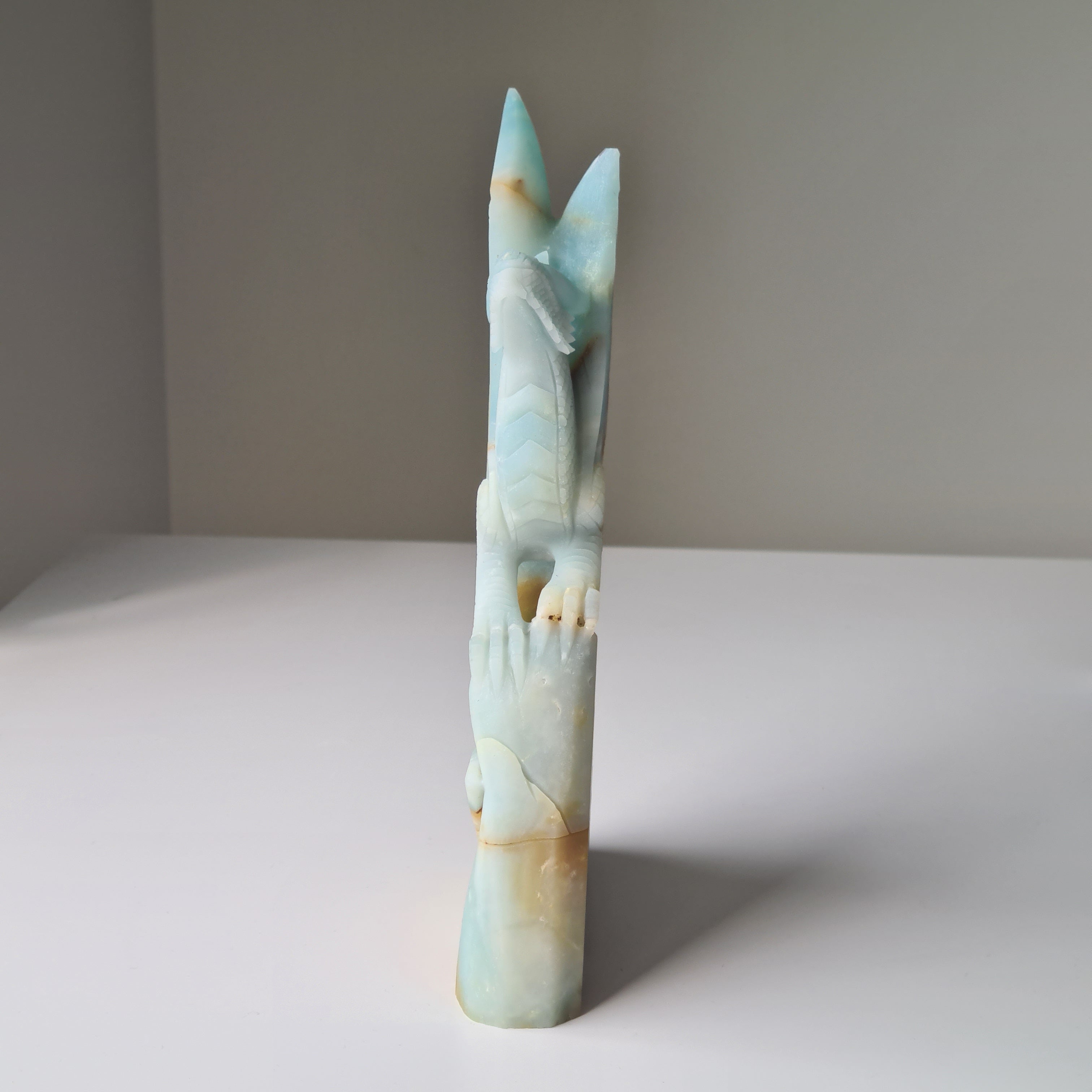 Carribean Calcite Large Dragon | 24 cm tall | 1.25 kg | Handcarved