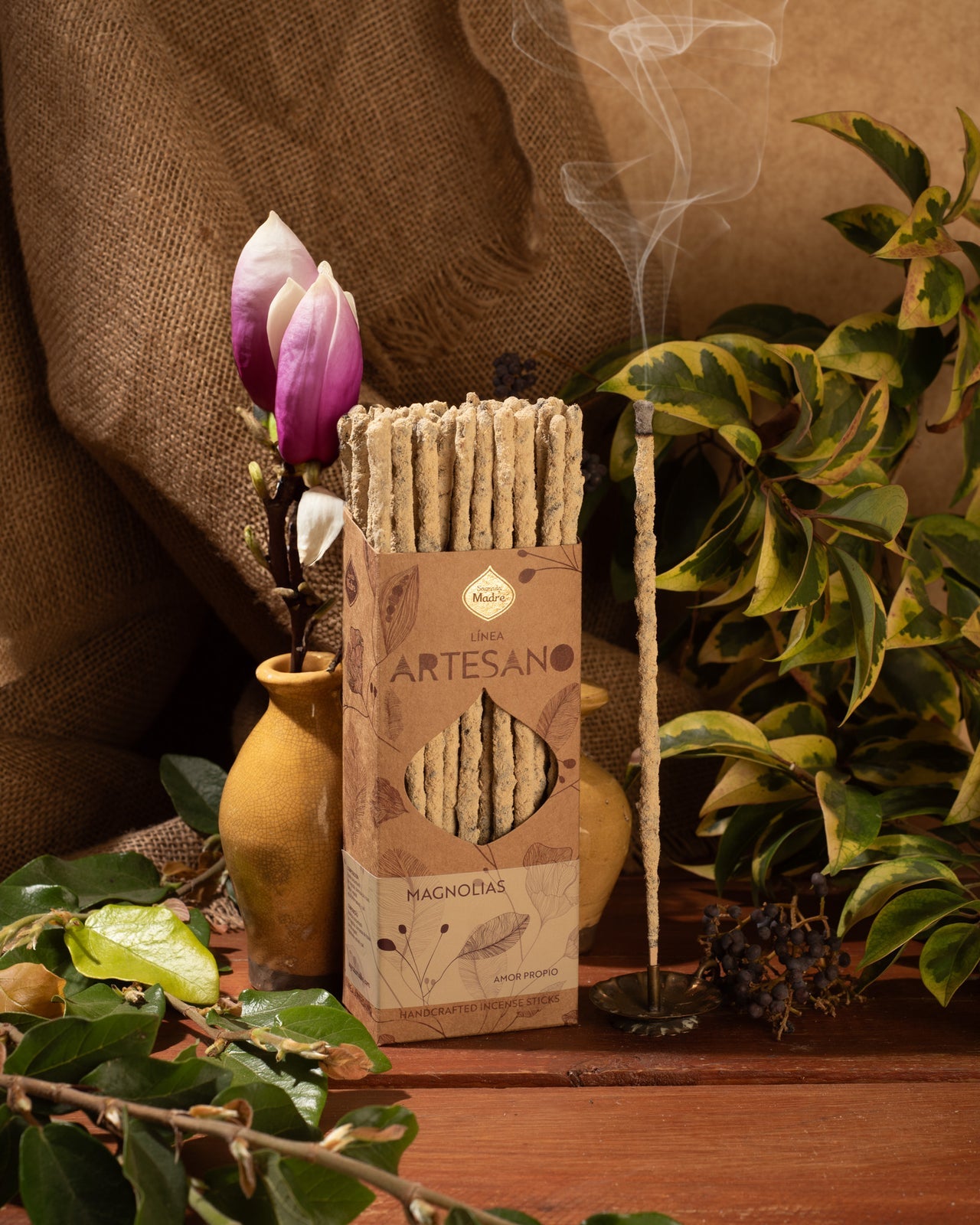 Magnolia Artesano Incense – 30 Handcrafted Sticks