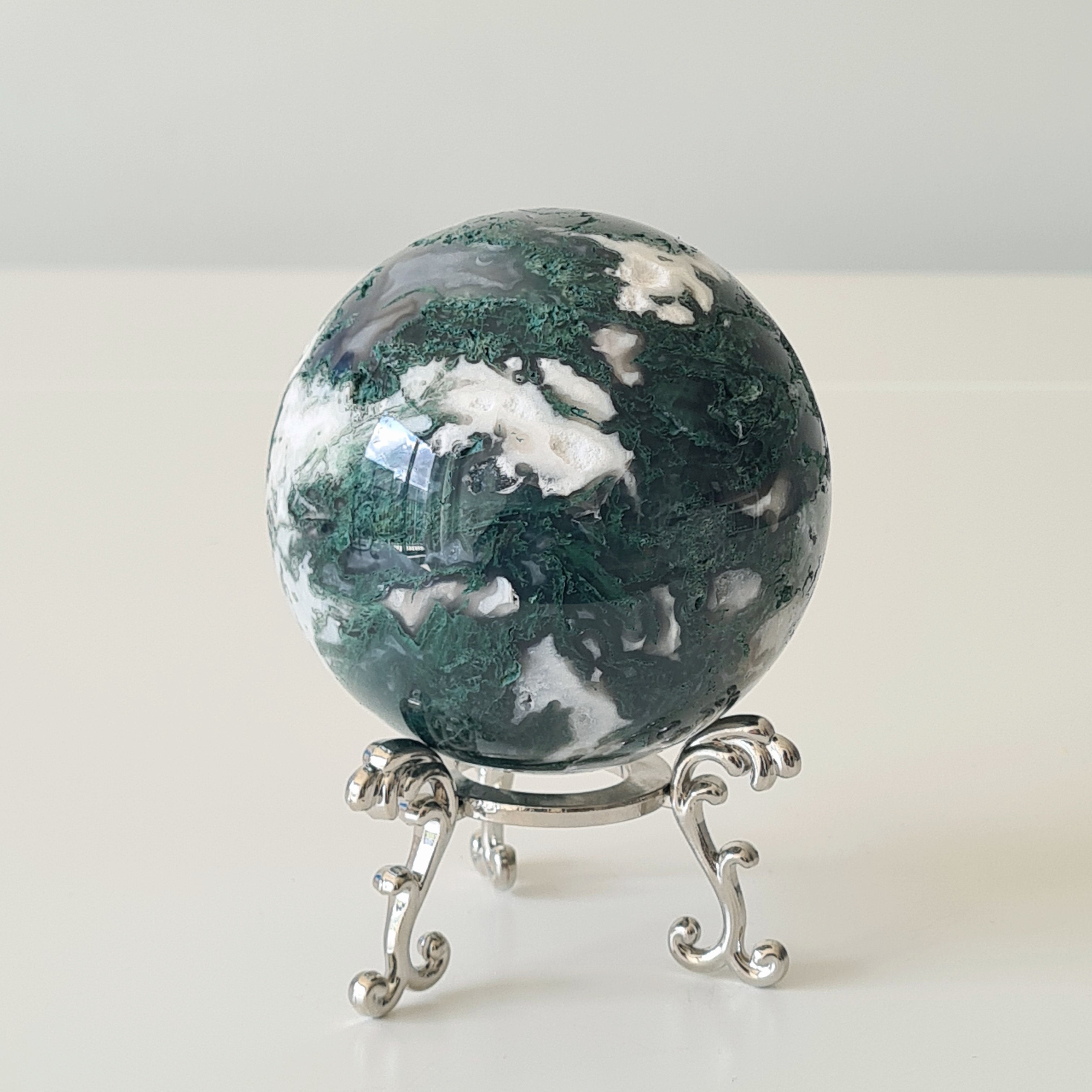 Moss Agate Sphere | 761 g