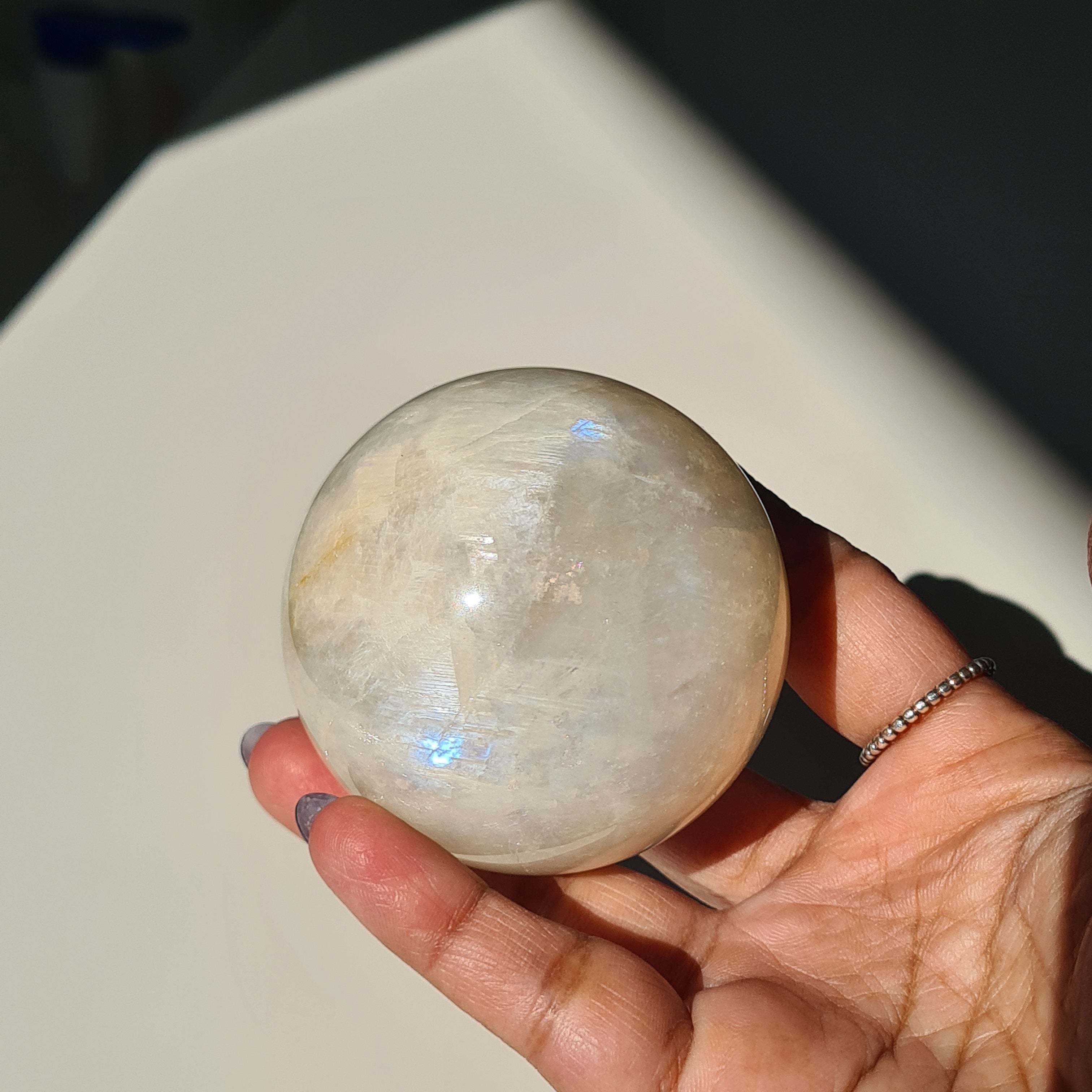 Moonstone 🌙 Sphere with stand | F | 270 g | 5.8 cm