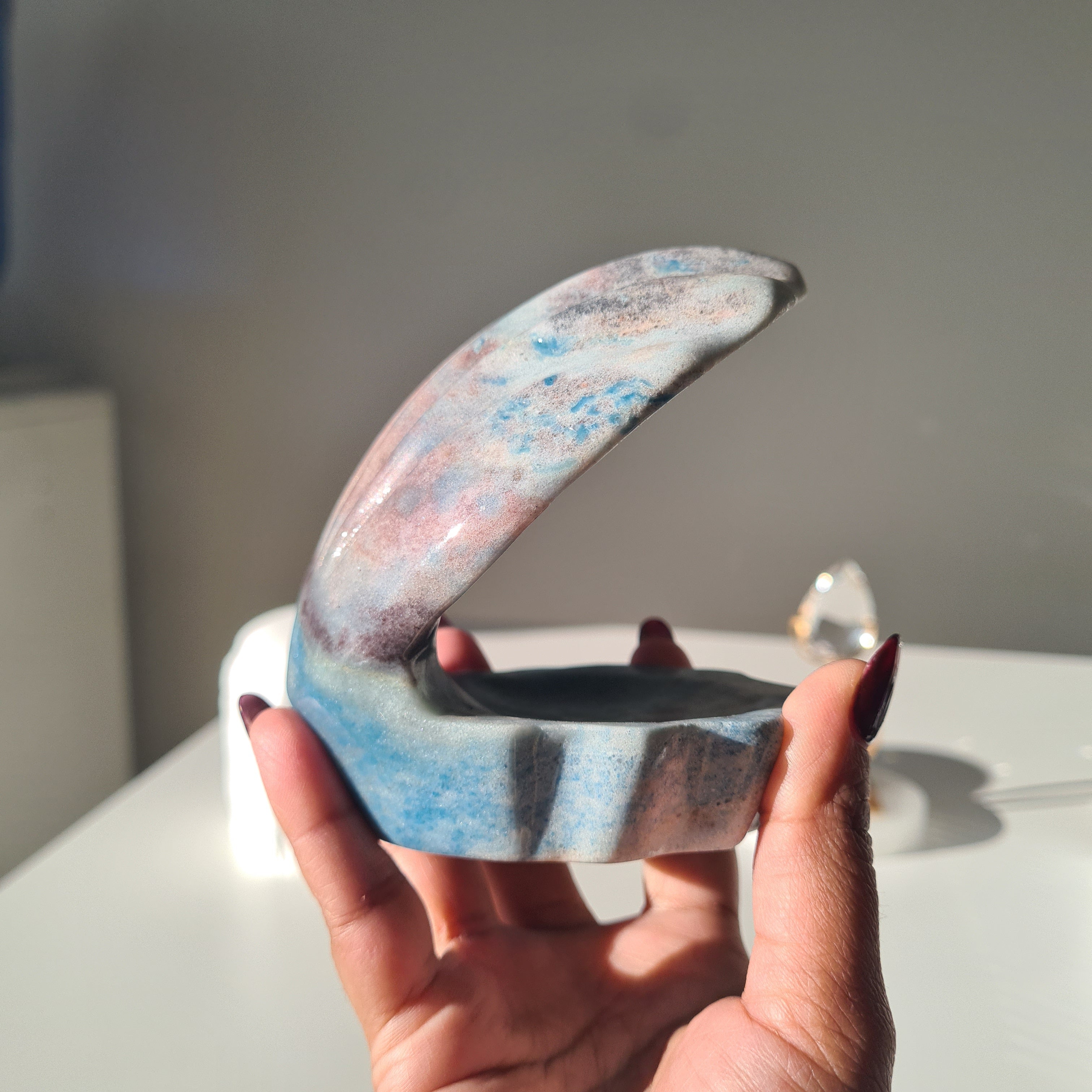 Mermaid Shell| Trolleite Crystal | 585 g