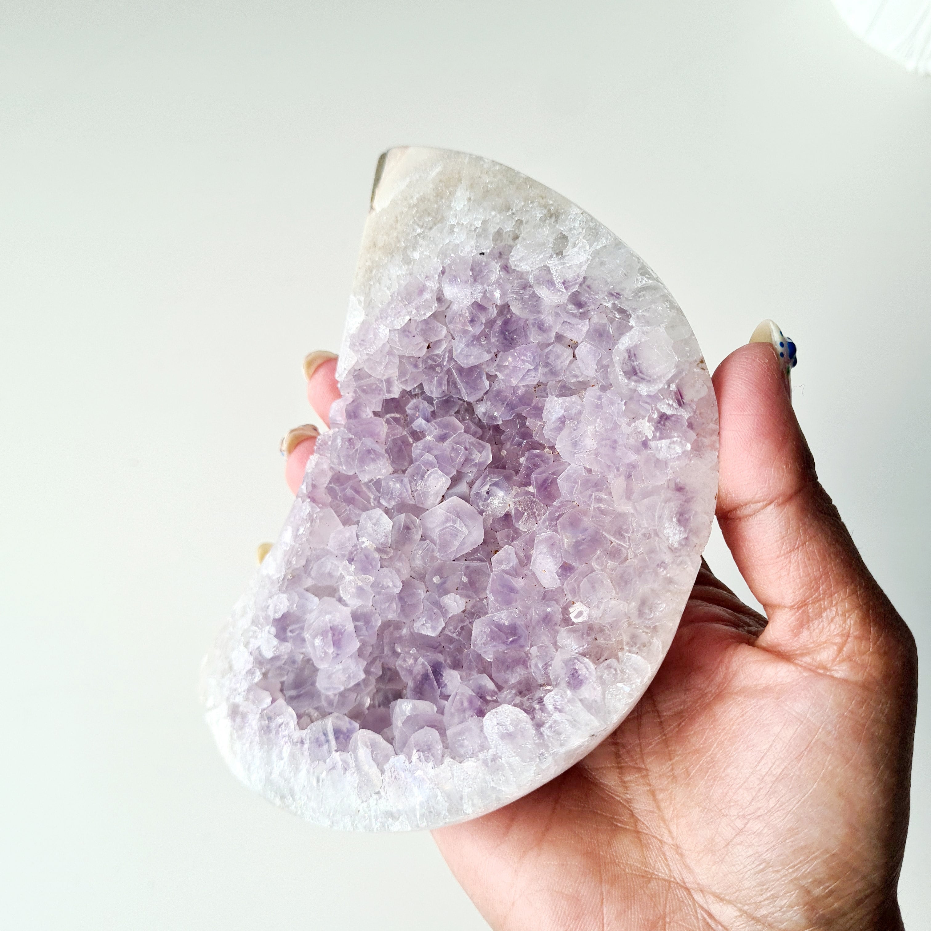 Frosted Amethyst Moon Carving 🌙 | 400g | 12 cm