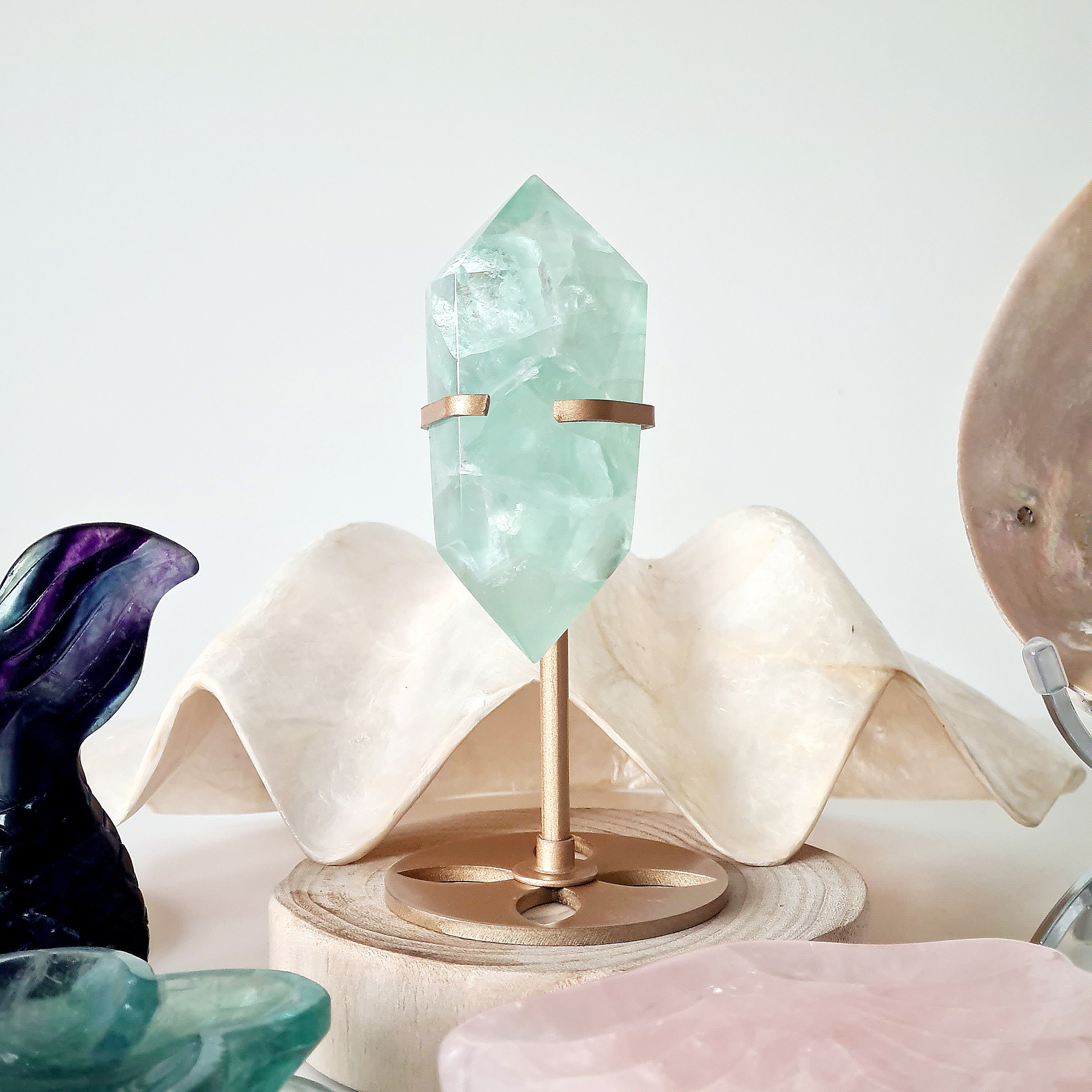 Fluorite DT with stand | A | 223 g | 9 cm