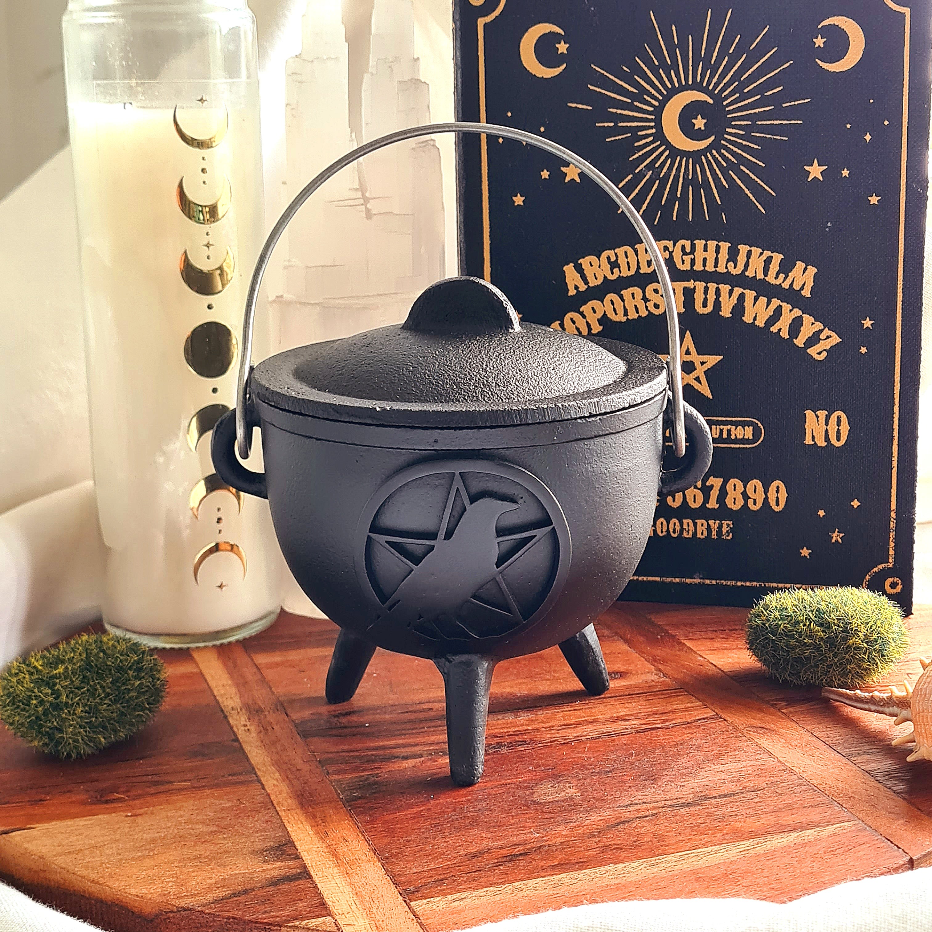 Cast Iron Ritual Cauldron | Raven