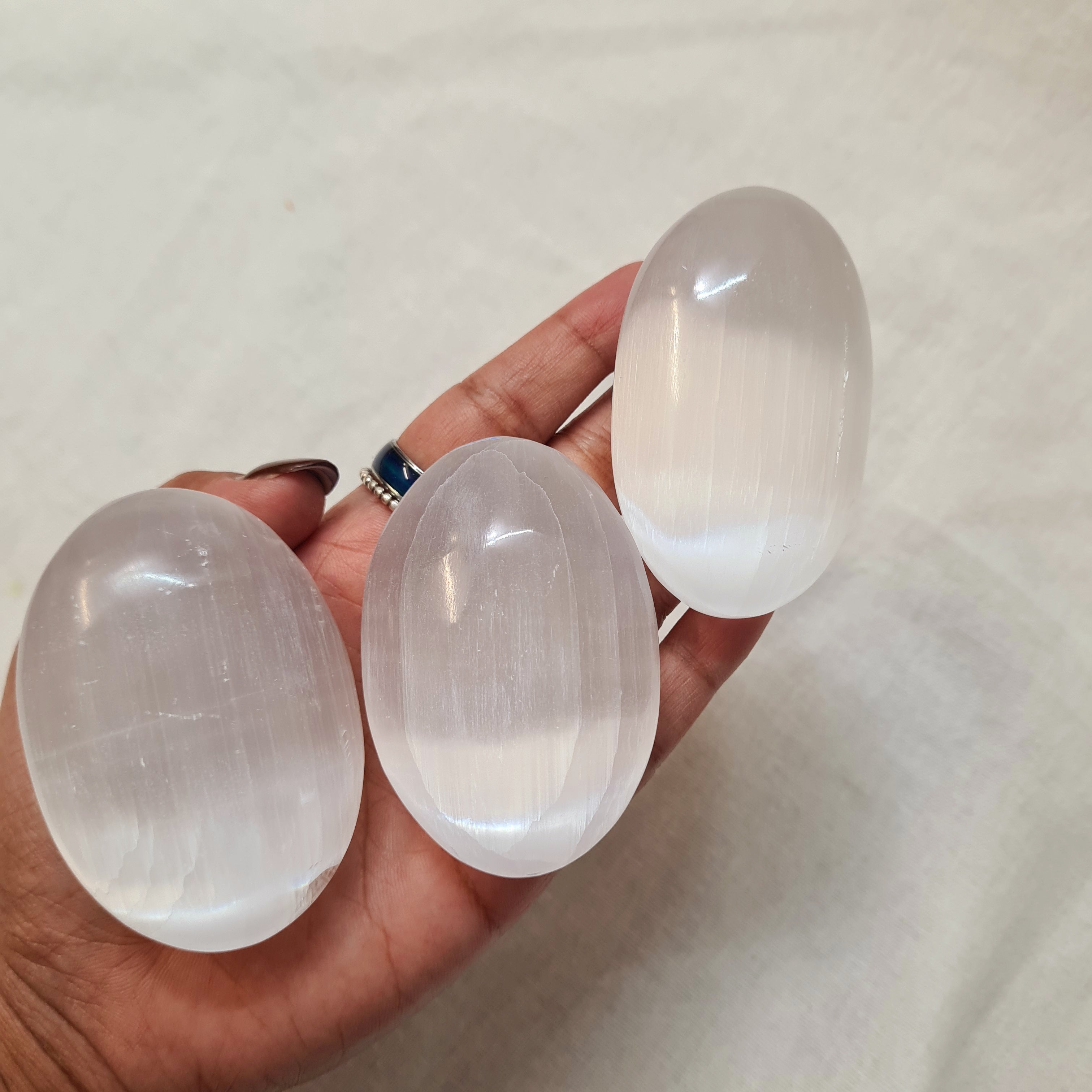 Selenite Palm | 1 Piece | Appx 5.5 cm