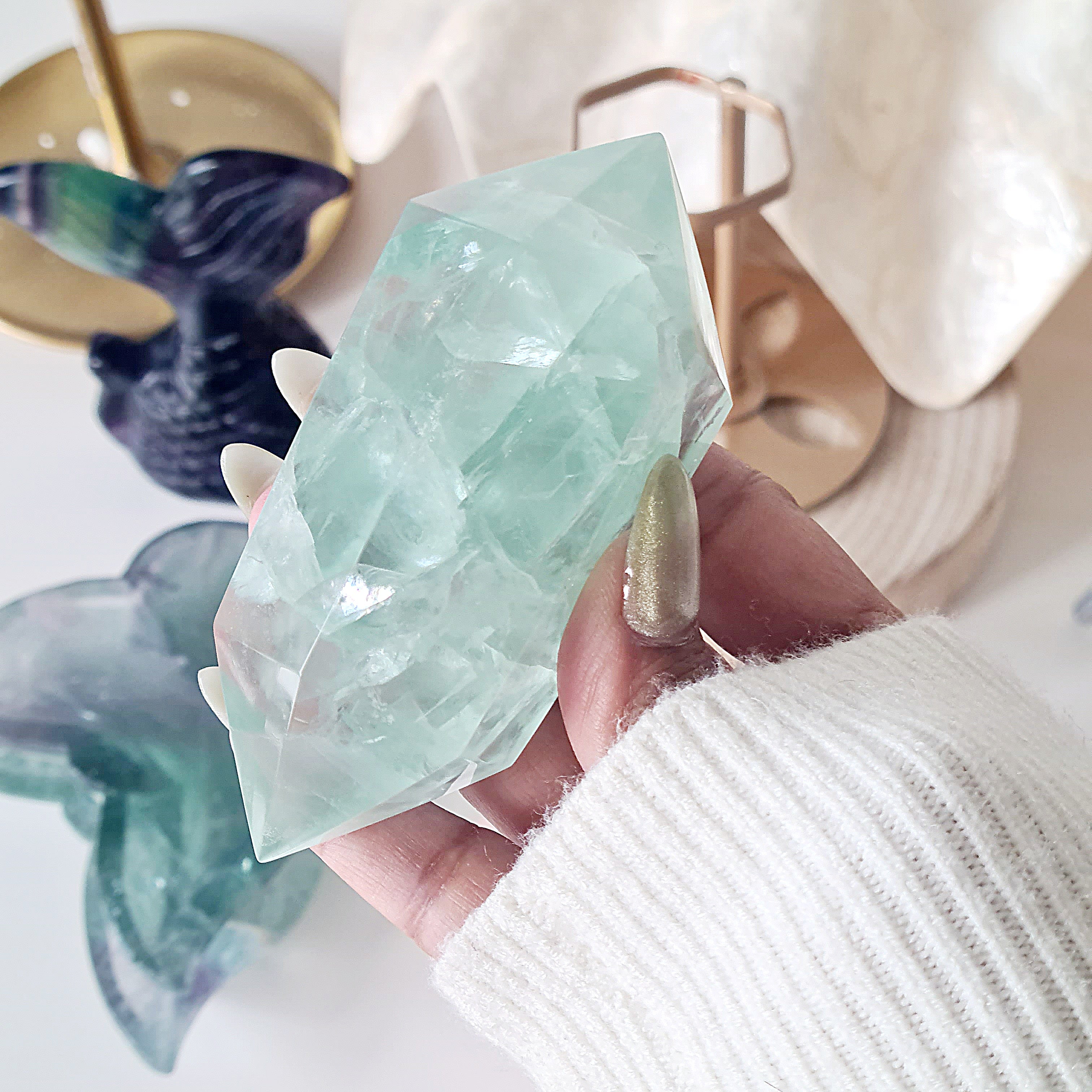 Fluorite DT with stand | A | 223 g | 9 cm