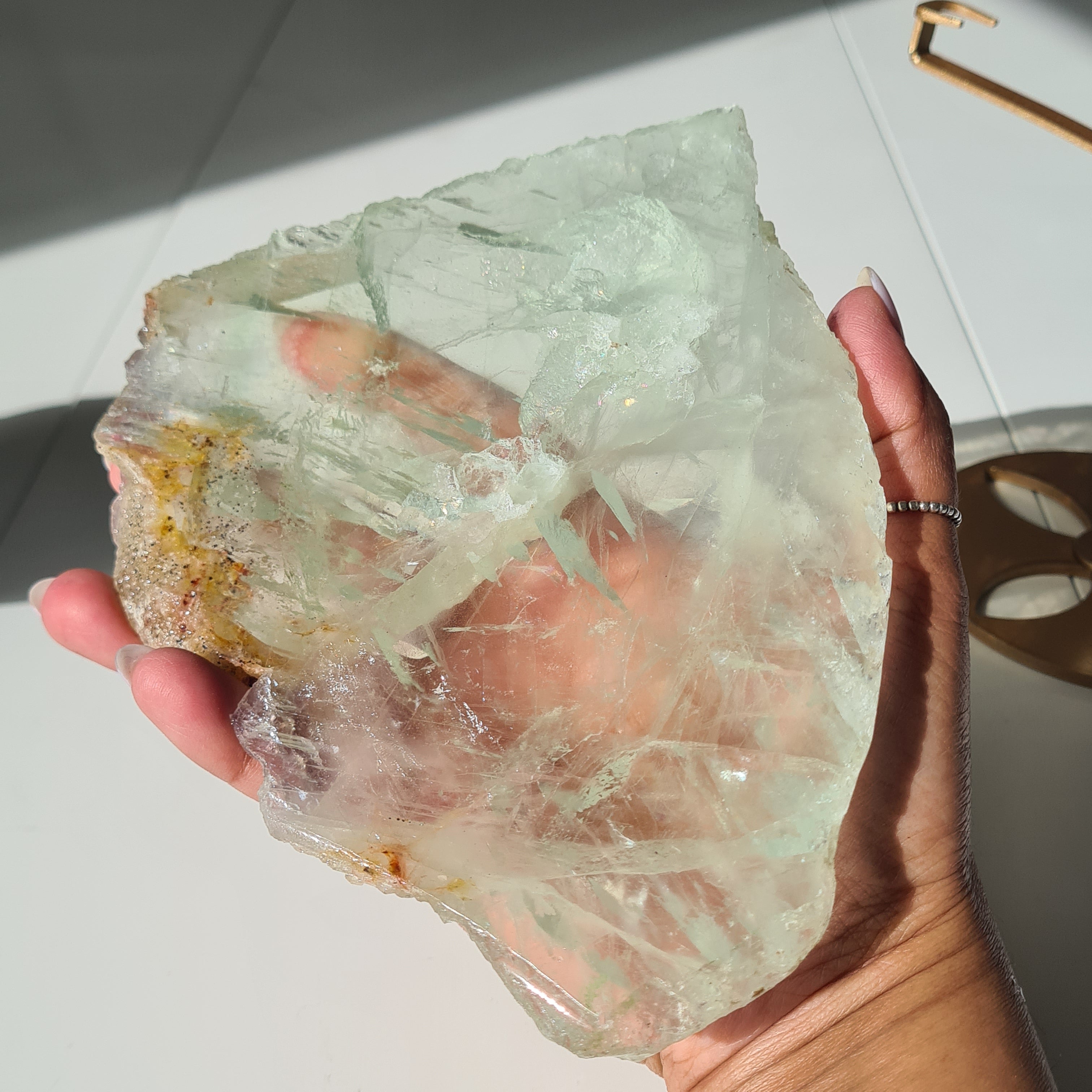 Frozen Lake of Dreams Fluorite Portal on Stand | 21 cm with stand