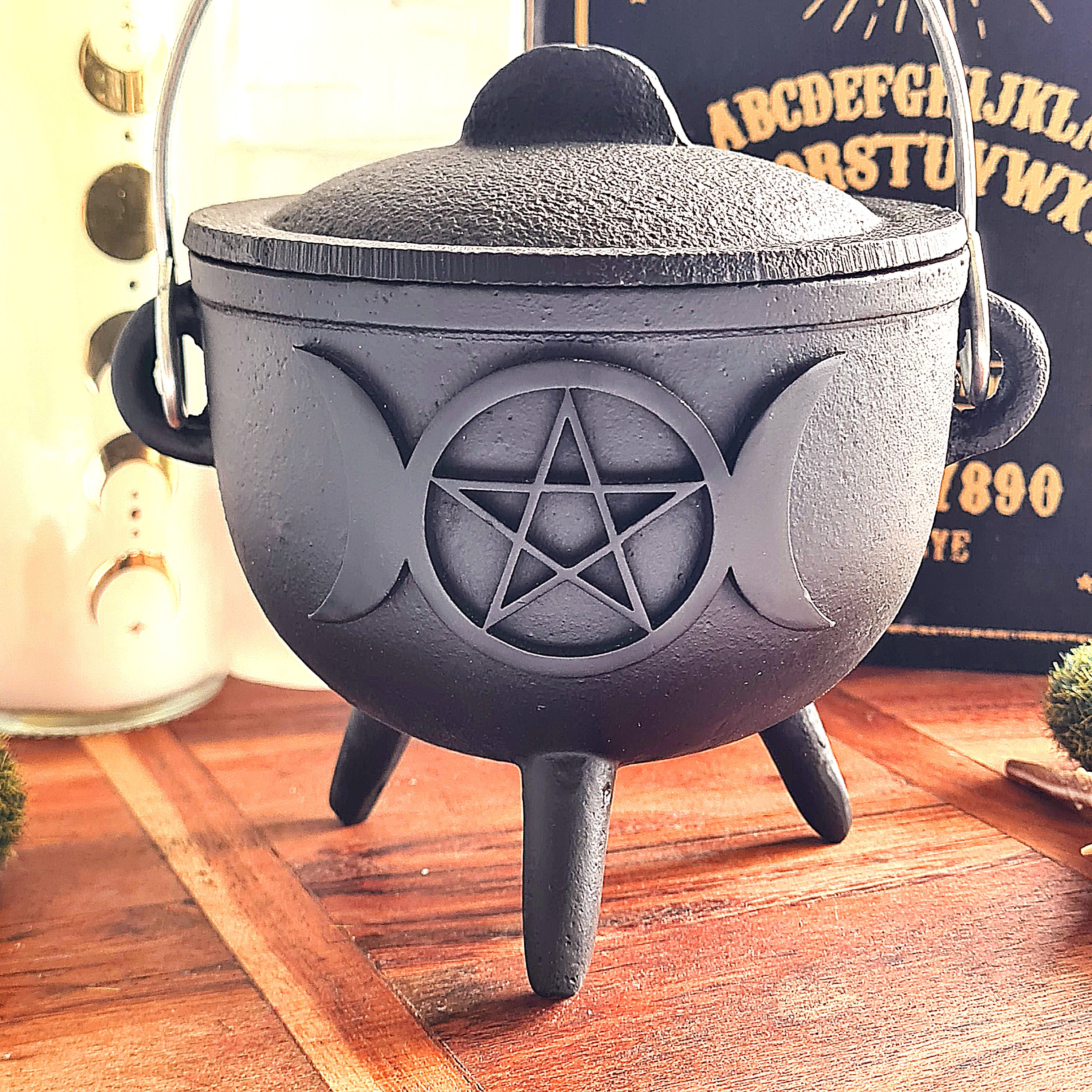 Cast Iron Ritual Cauldron | Triple Moon