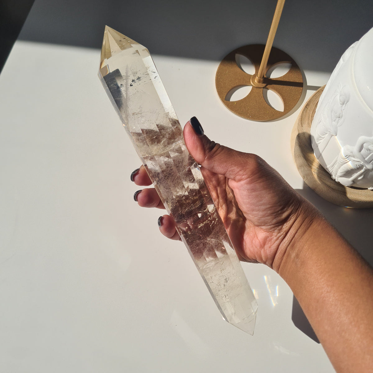 Citrine Vogel on stand | 23.5 cm