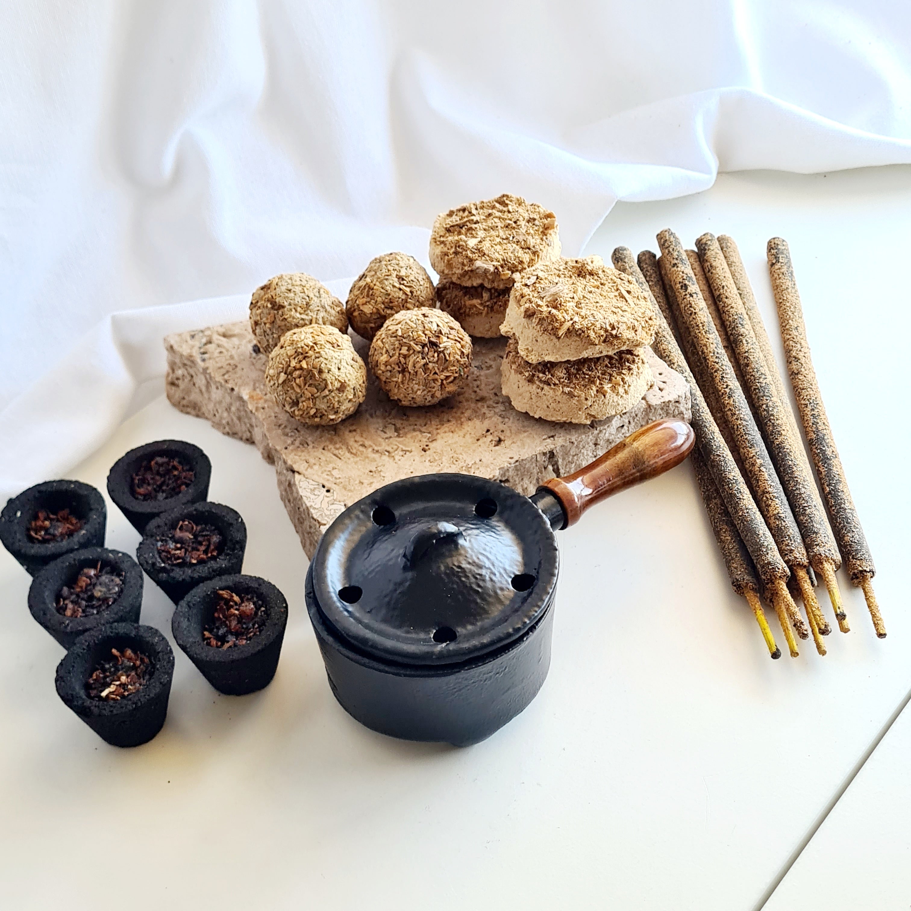 Palo Santo Cleansing Kit – Sacred Ritual Set