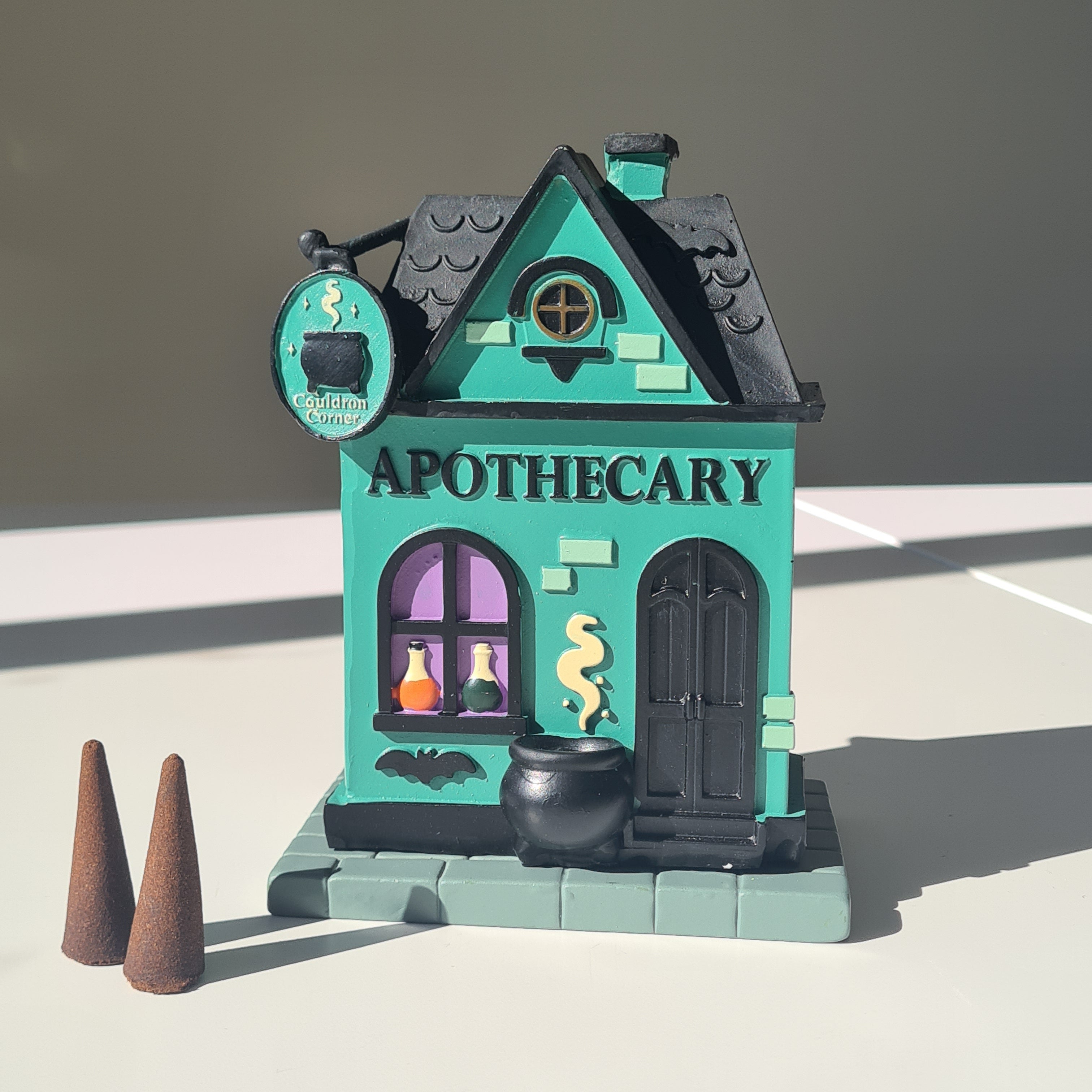 Apothecary Incense burner + 10 Frankincense Incense Cones