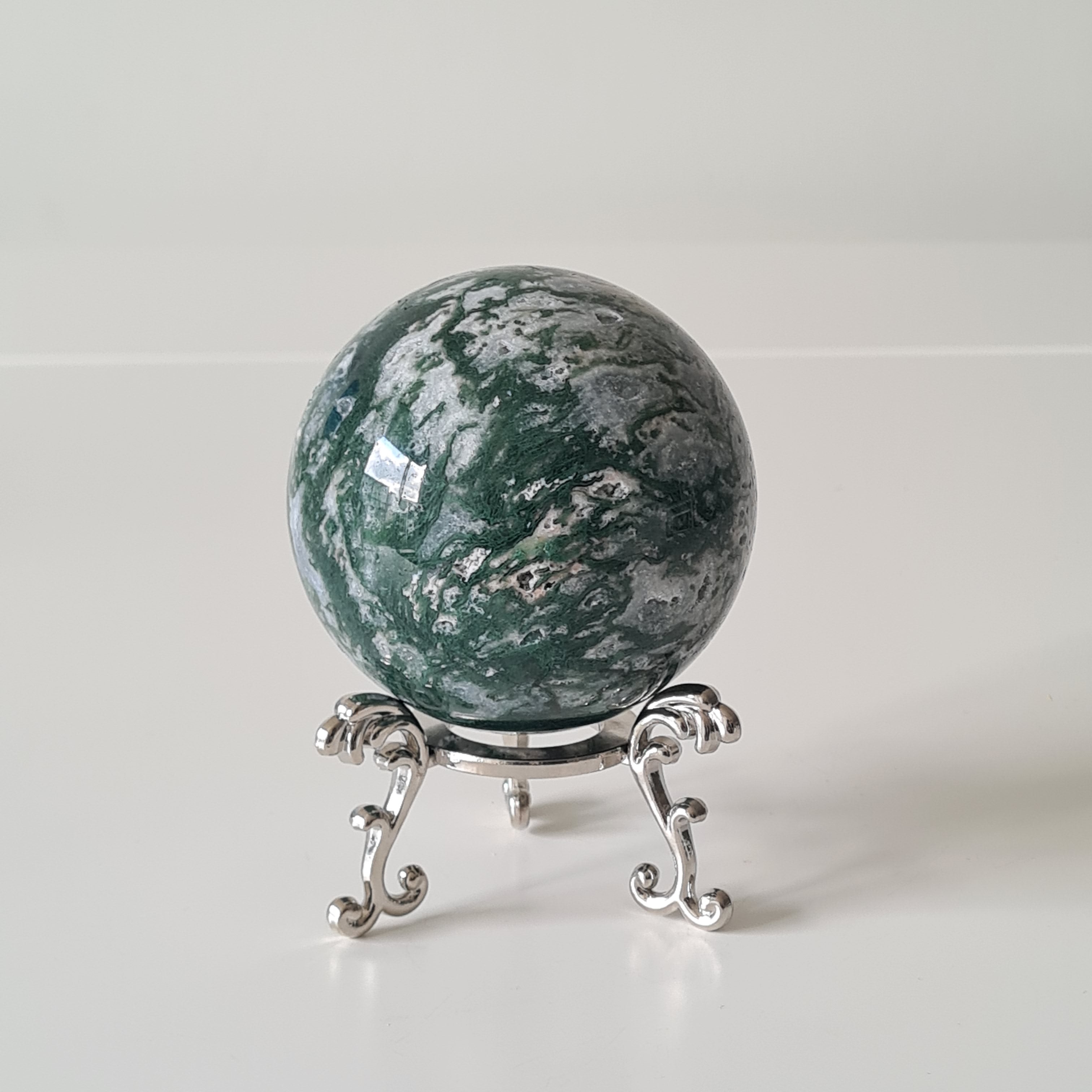 Moss Agate Sphere | 583 g