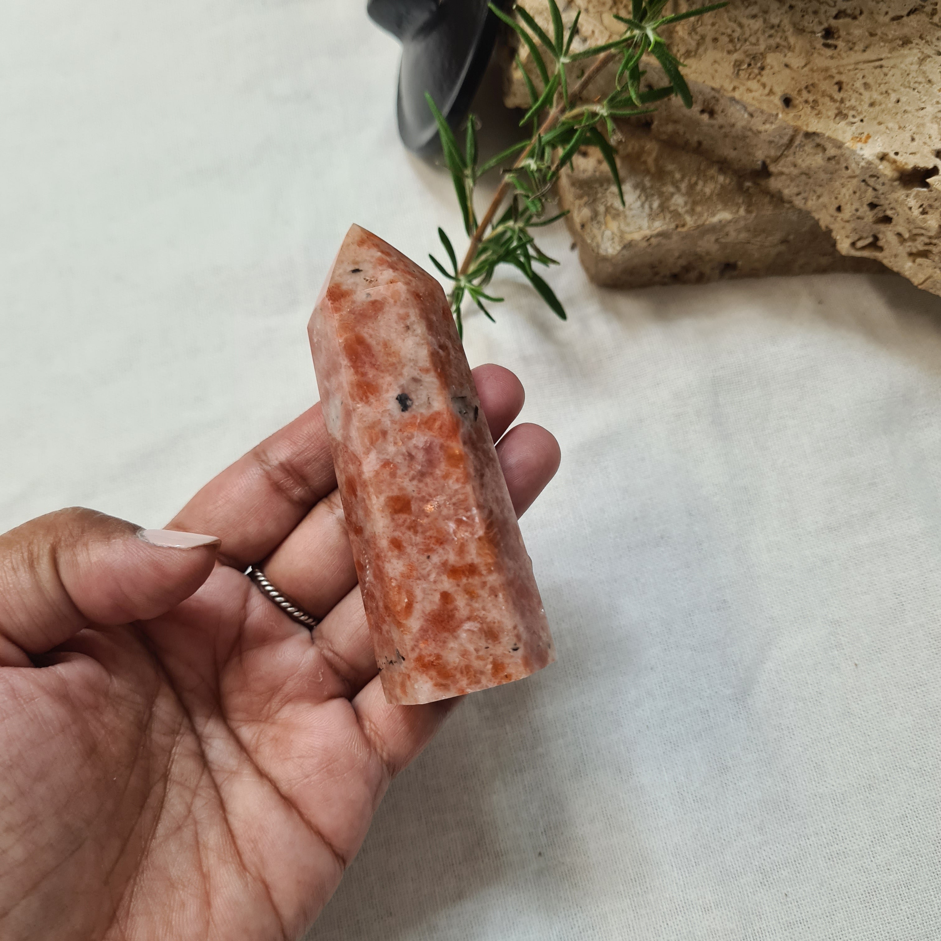 Sunstone Point | 8.4 cm