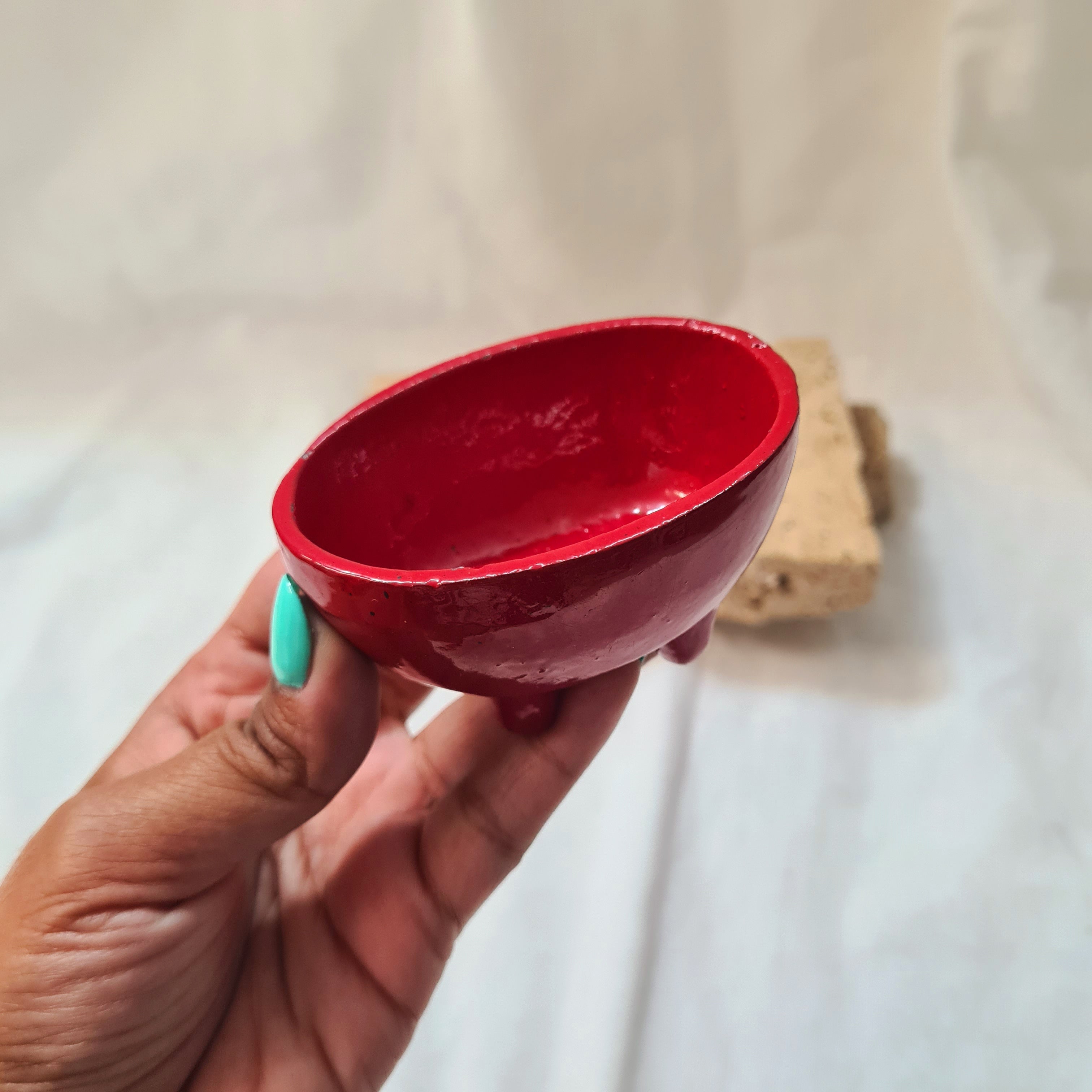 Mini size | Ritual Oval Cauldron | Red