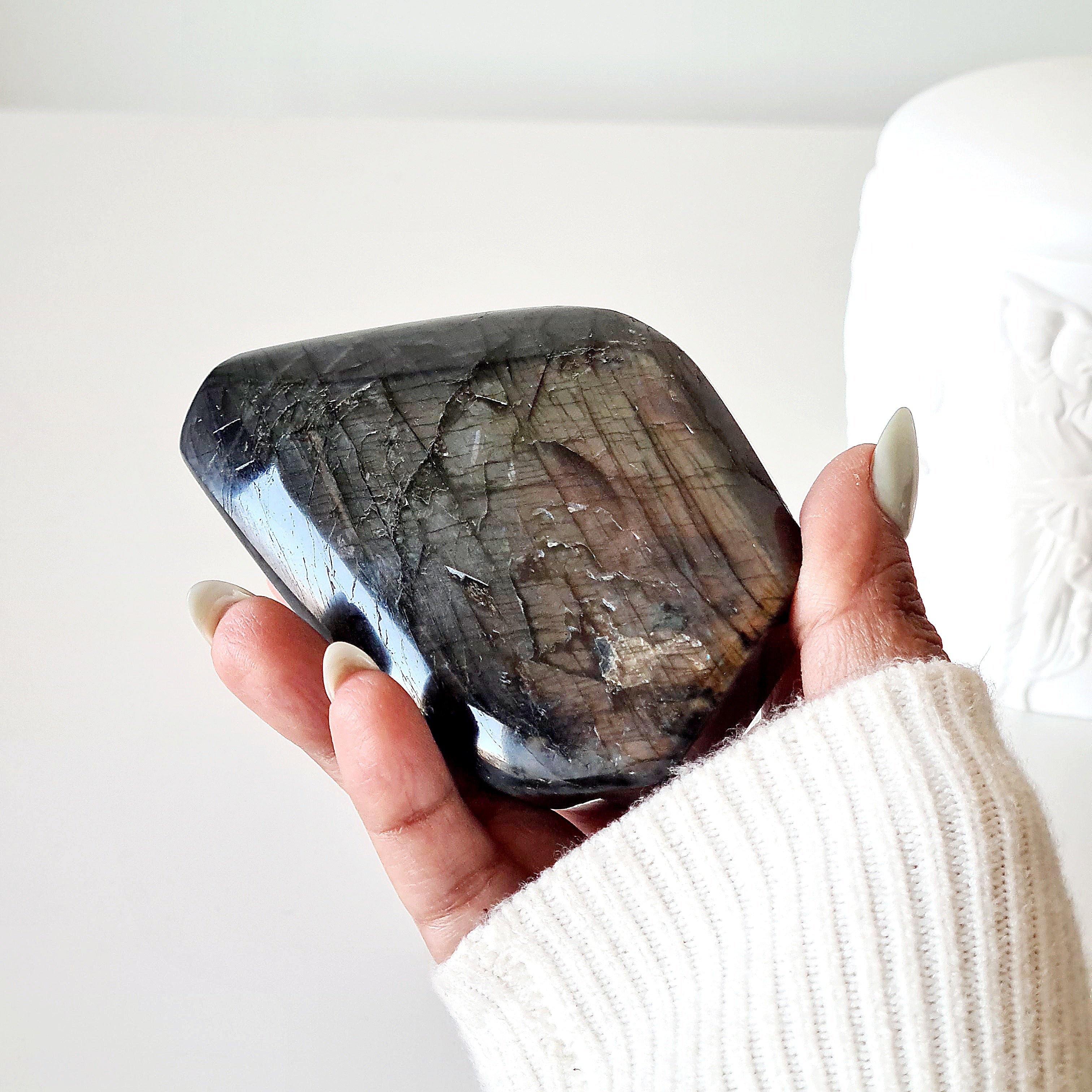 Labradorite | F | 300 g | Spinny Bottom