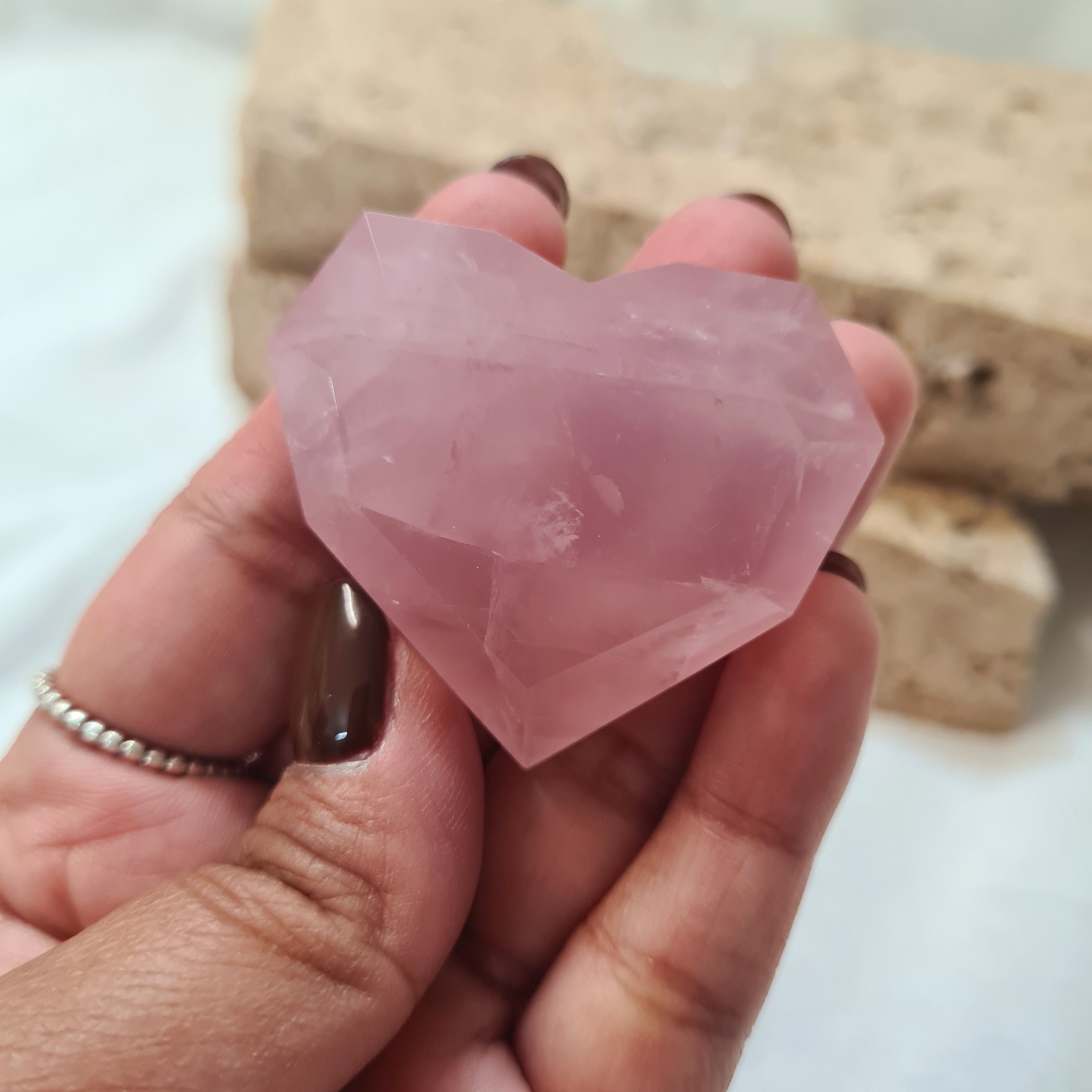 Rose Quartz Heart With Stand | 3.6x4.3 cm | B