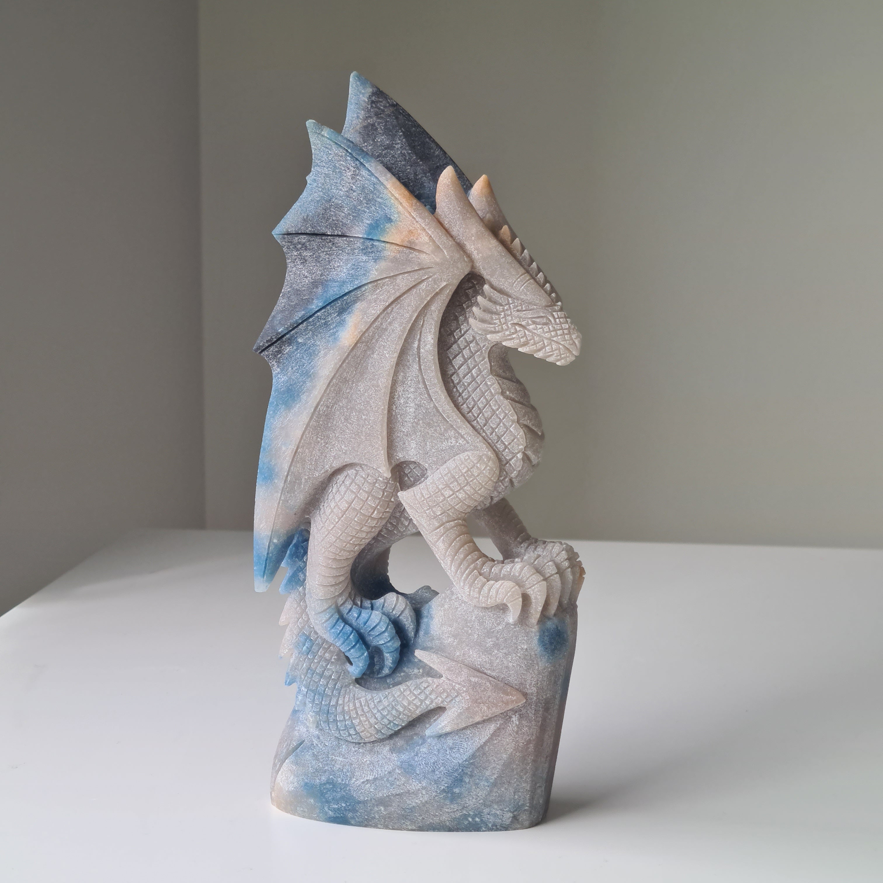 Trolleite Large Dragon | 24 cm tall | 1.39 kg | Handcarved