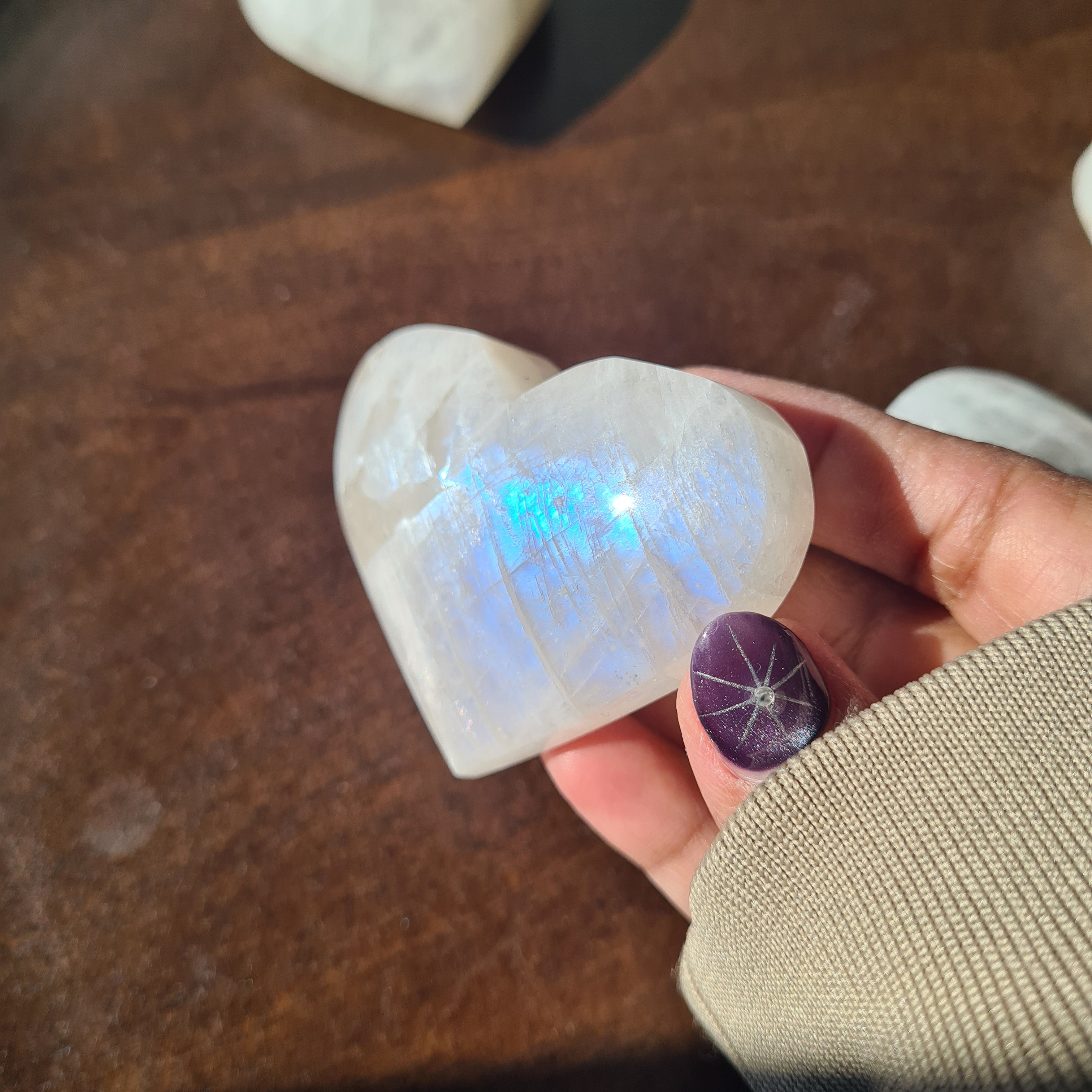 Moonstone 🌙 Heart with stand | B