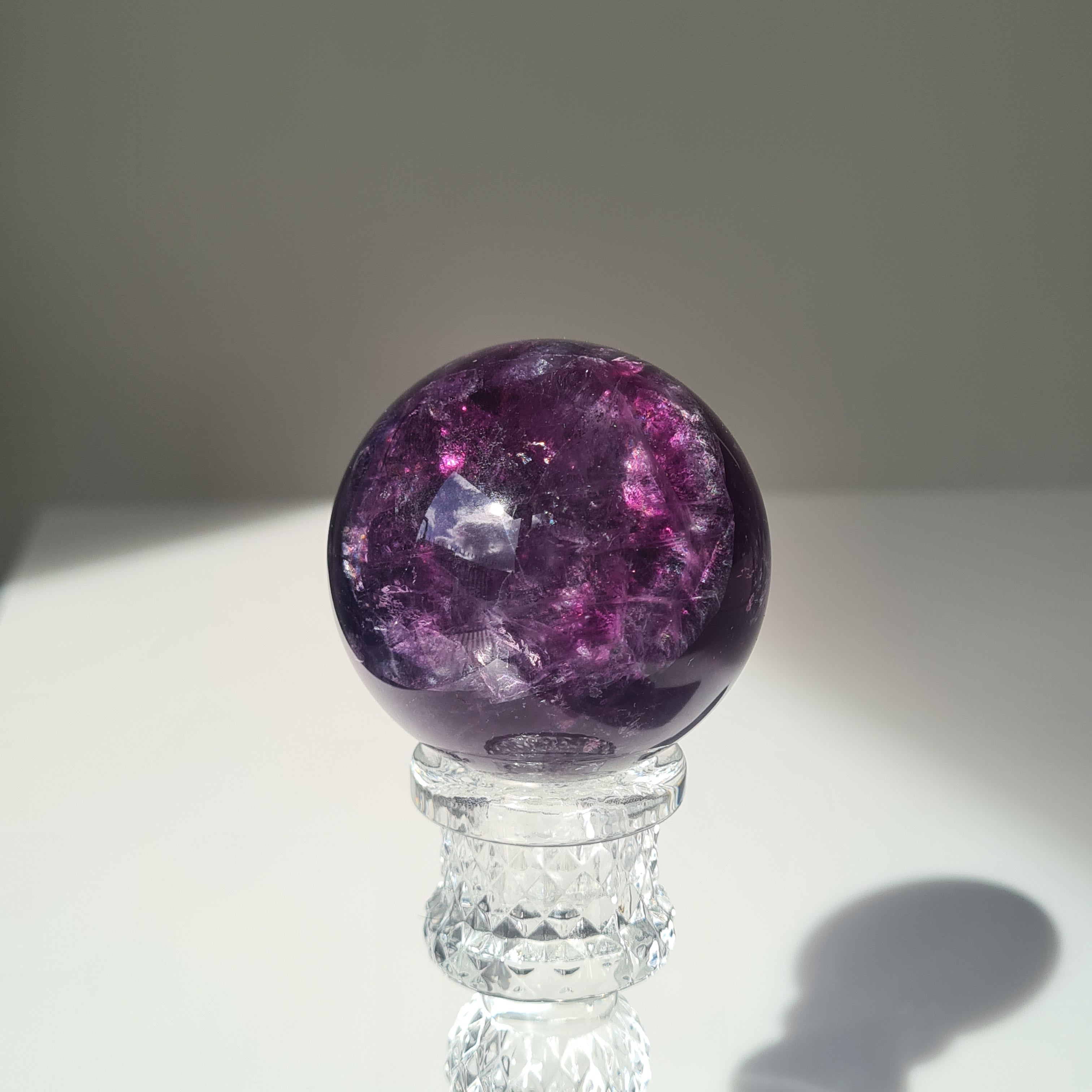 Intergalactic Fluorite with stand | E | 286 g | 5.4 cm
