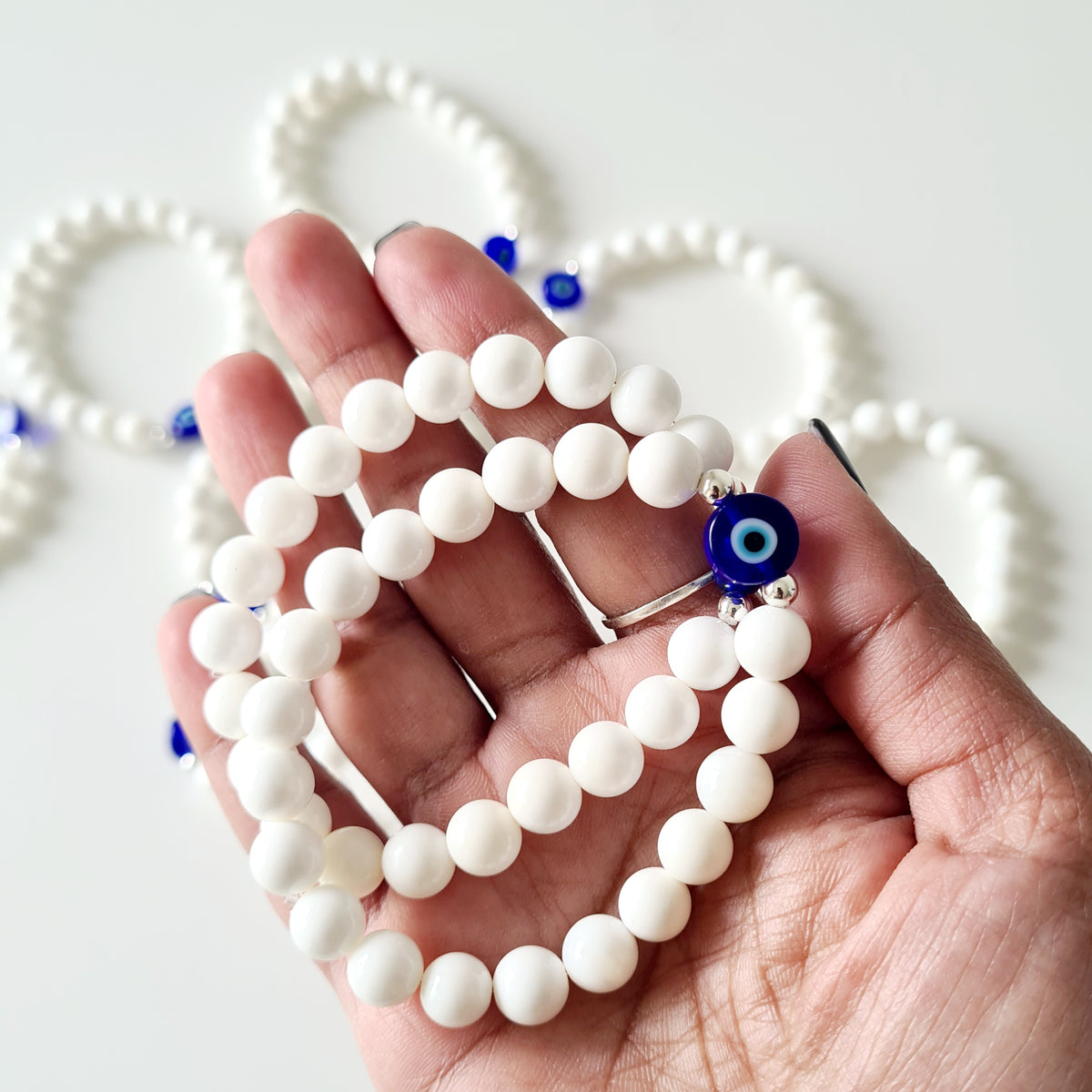 Evil Eye Protection Bracelet 🧿 | Mother Of Pearl & Evil Eye Bead