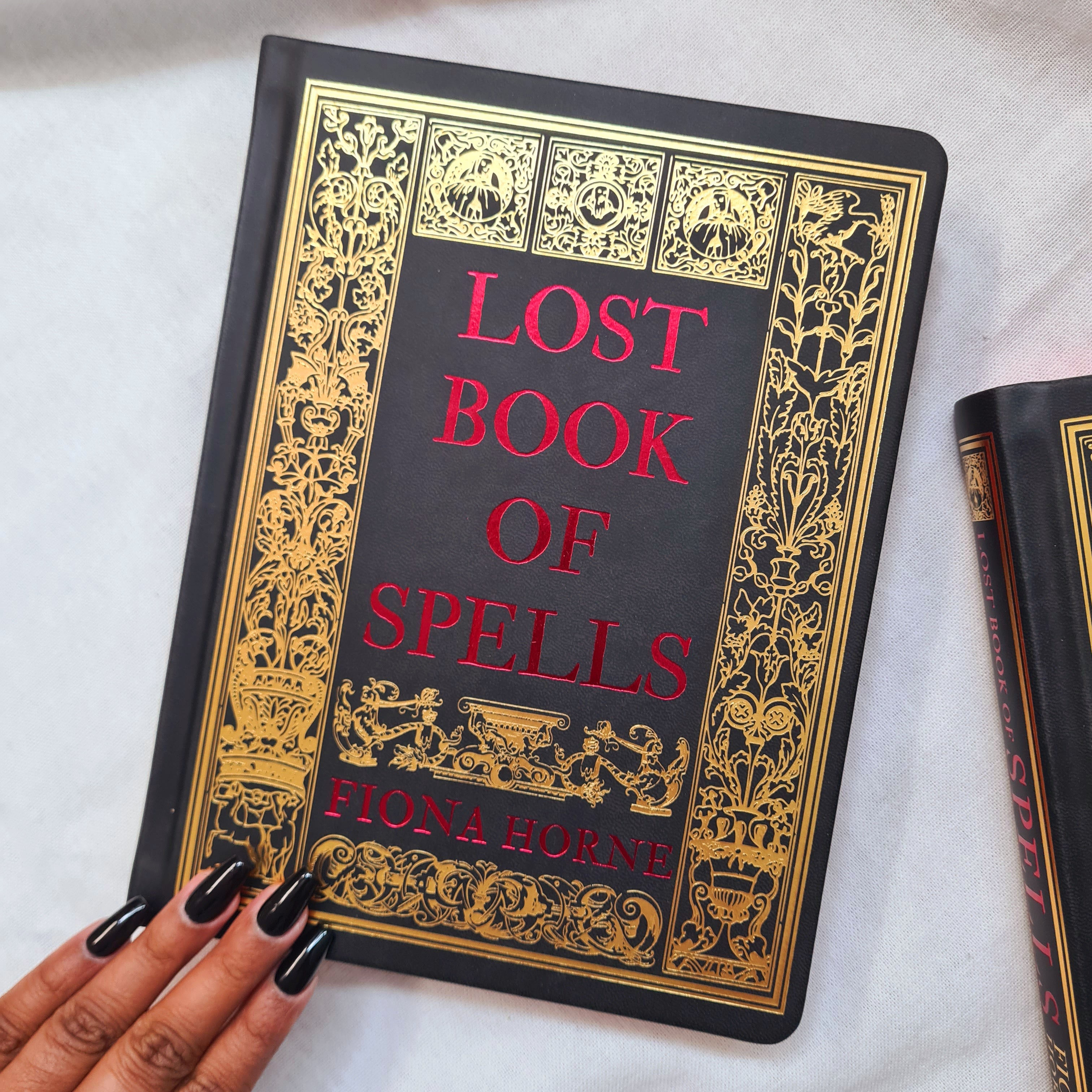 Lost Book of Spells | By: Fiona Horne