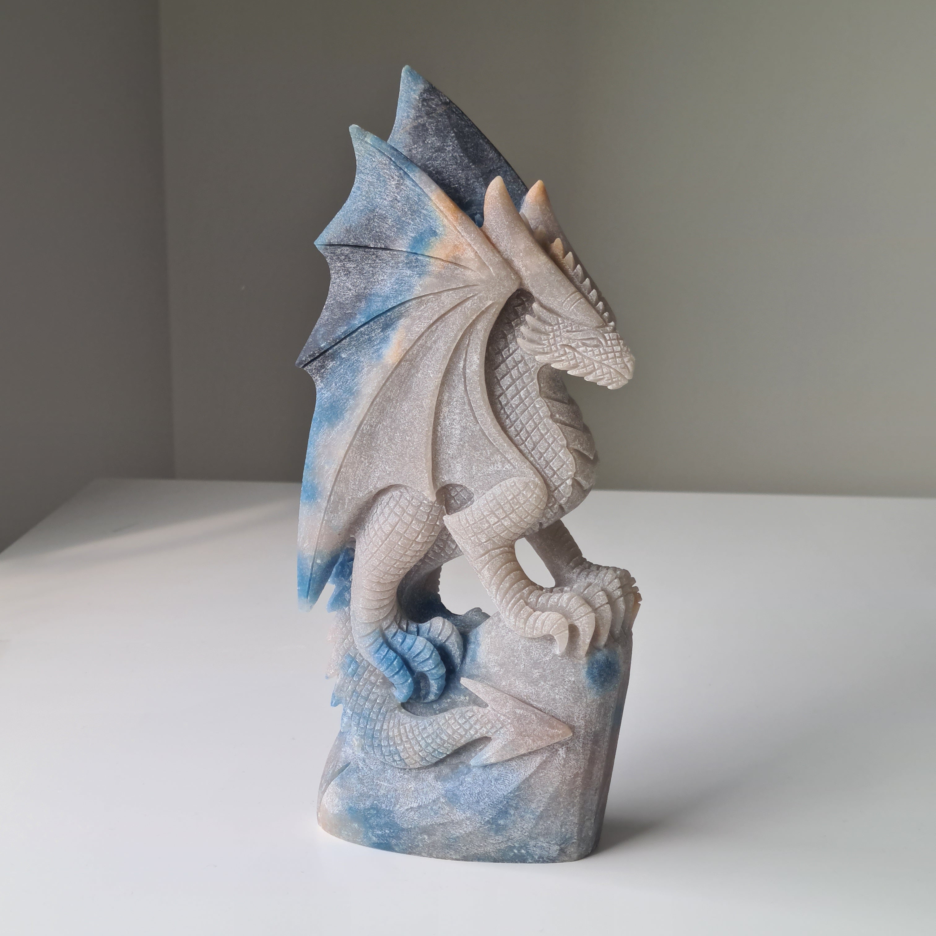 Trolleite Large Dragon | 24 cm tall | 1.39 kg | Handcarved
