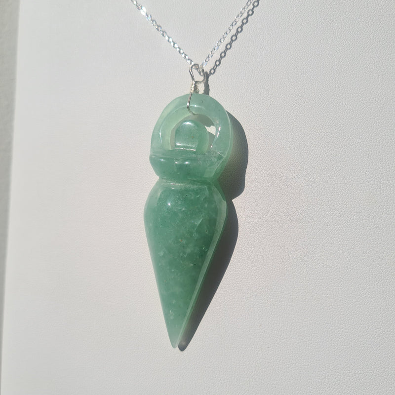 Green Aventurine goddess necklace~ Silver Tone