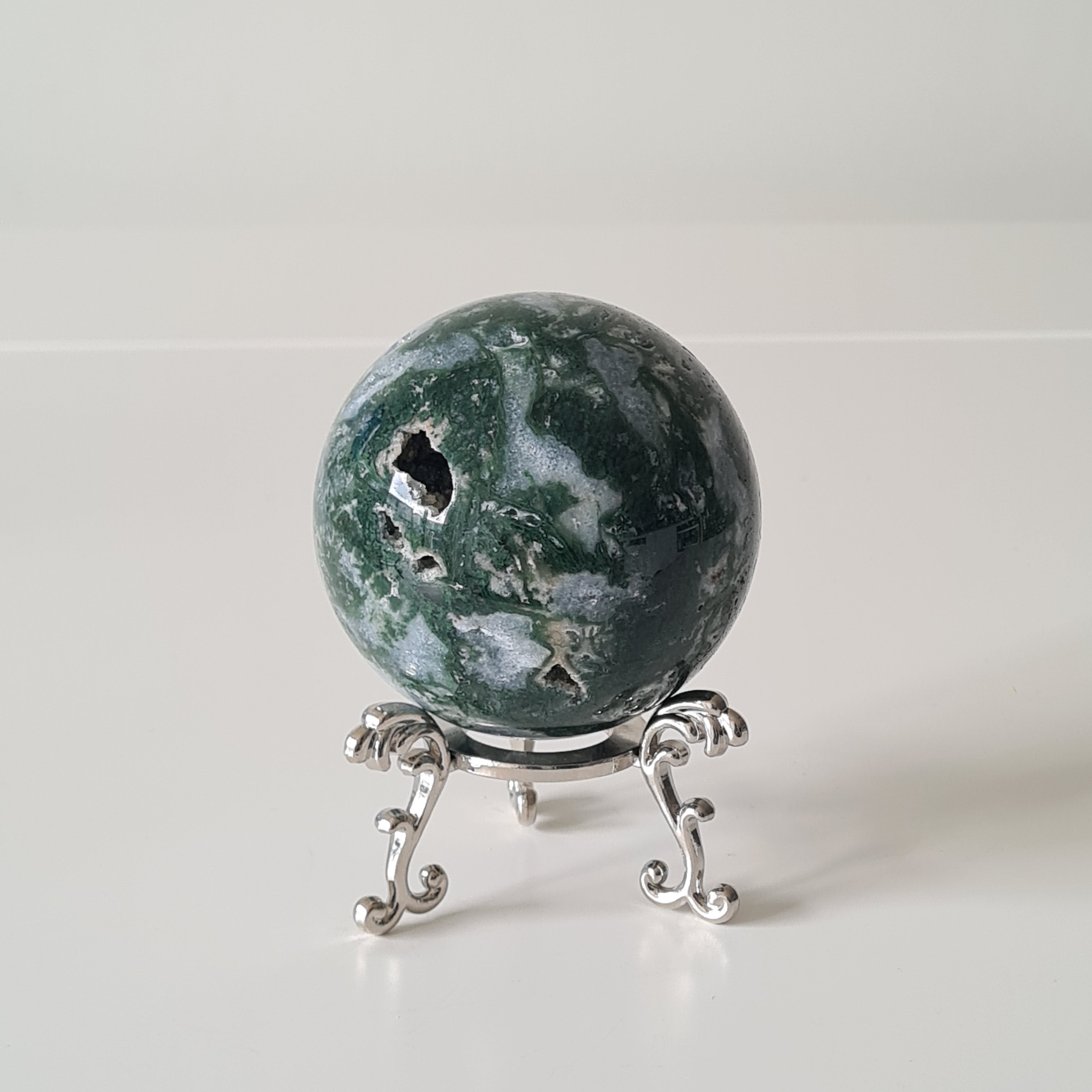 Moss Agate Sphere | 583 g