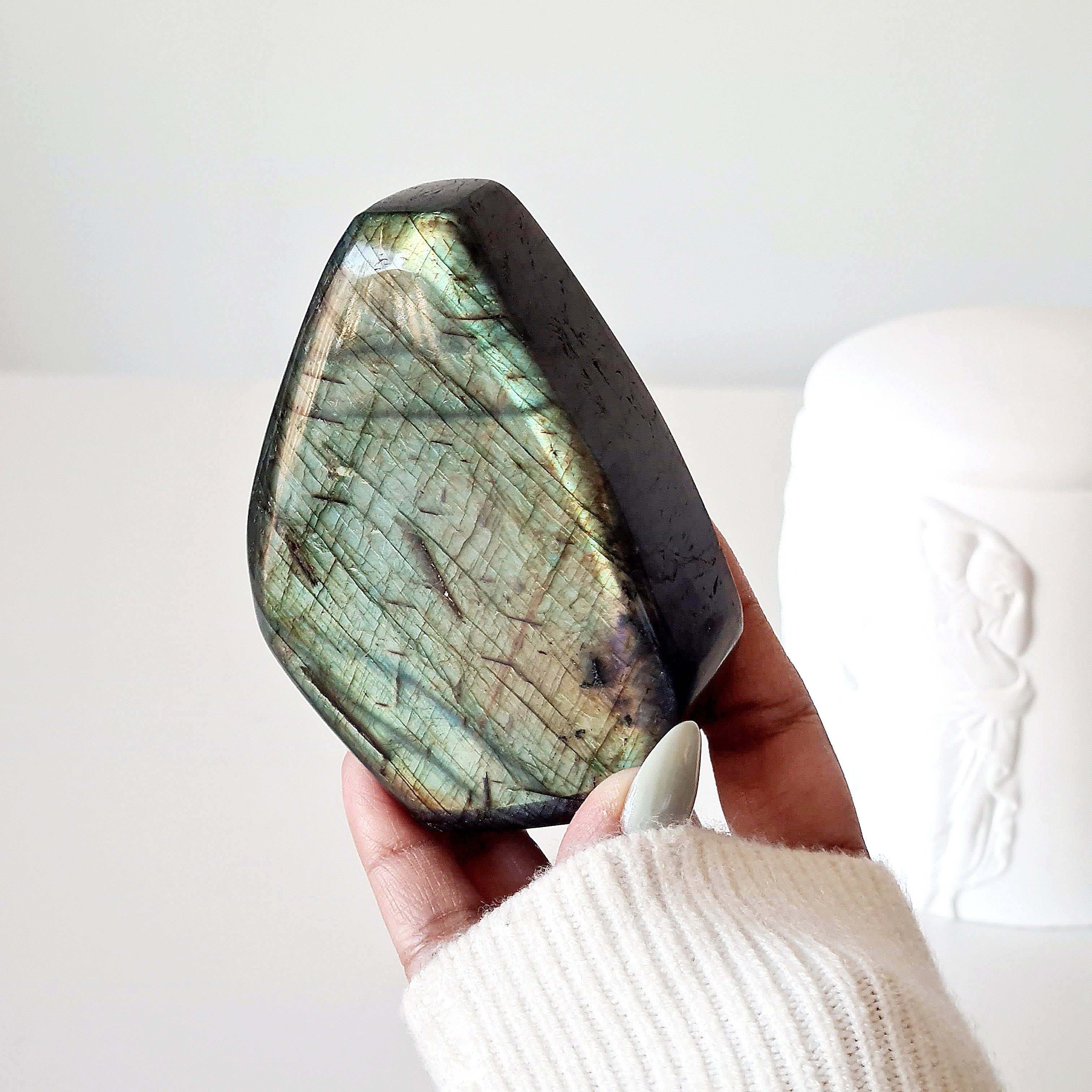 Labradorite | F | 300 g | Spinny Bottom
