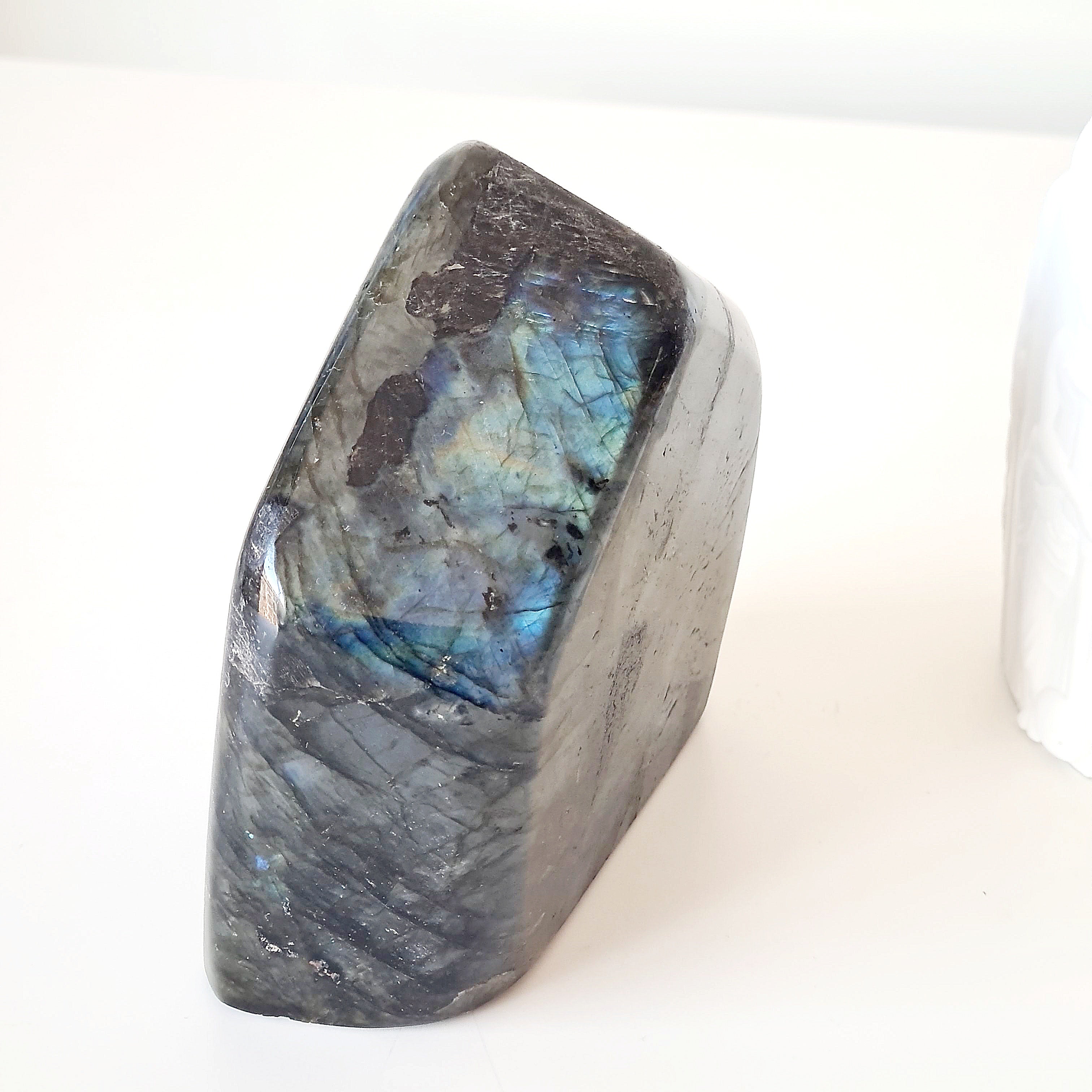 Labradorite | C | 1.3 kg