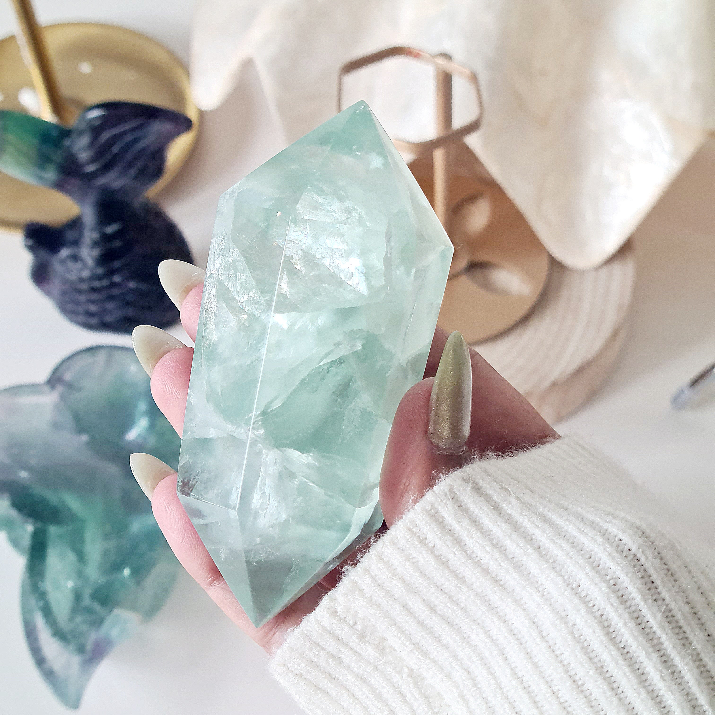 Fluorite DT with stand | A | 223 g | 9 cm