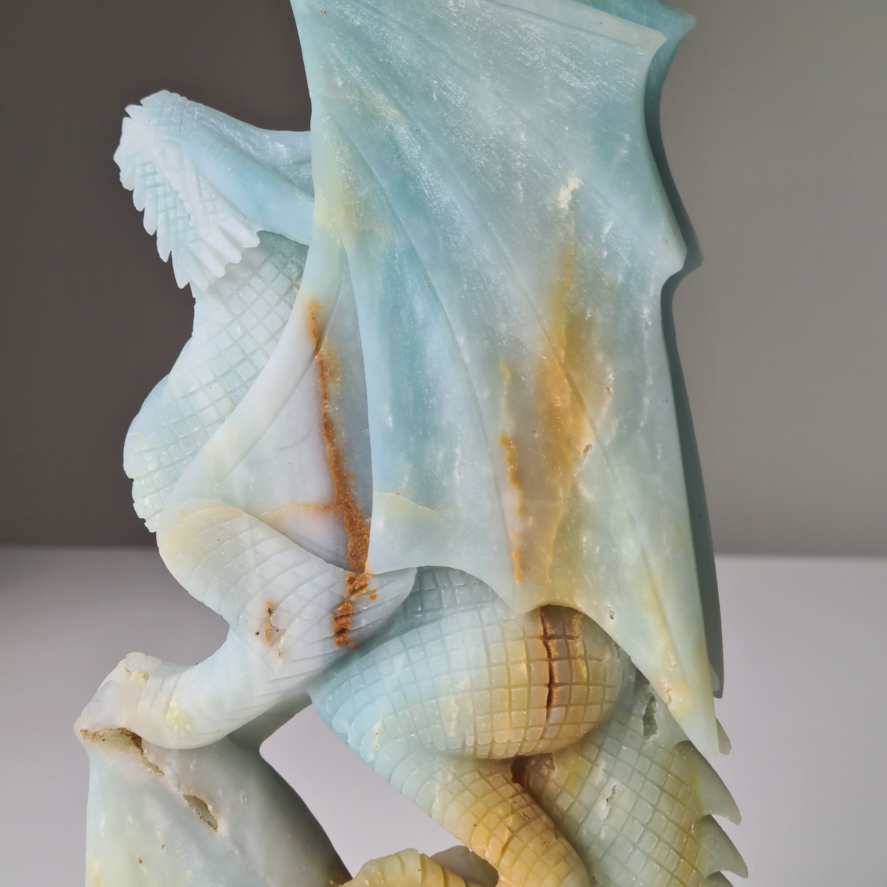 Carribean Calcite Large Dragon | 24 cm tall | 1.25 kg | Handcarved