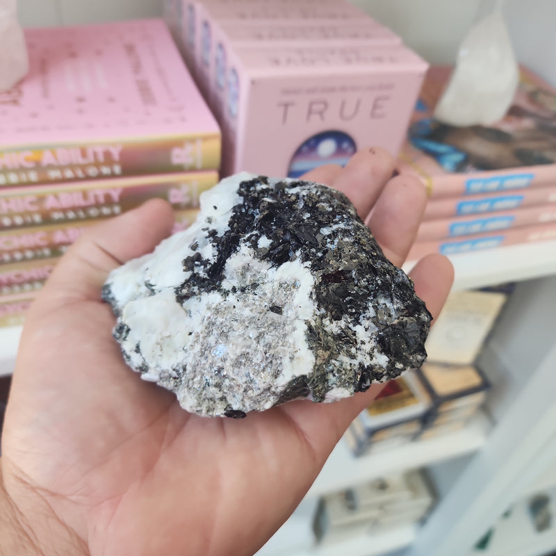 Moonstone Raw 513g (1)