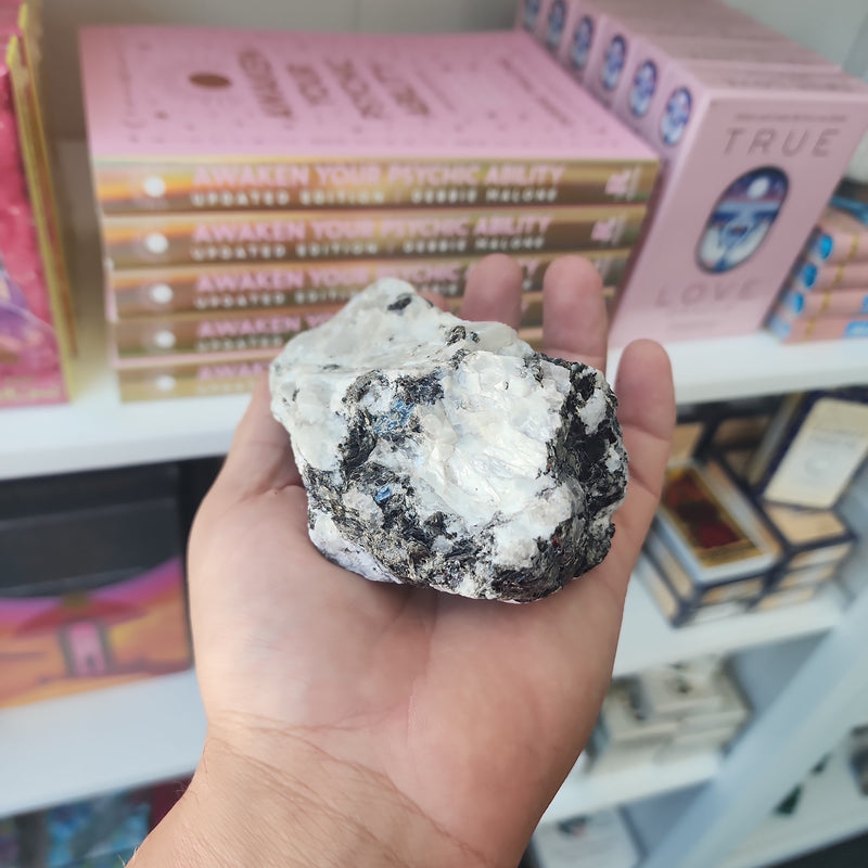 Moonstone Raw 590g (3)