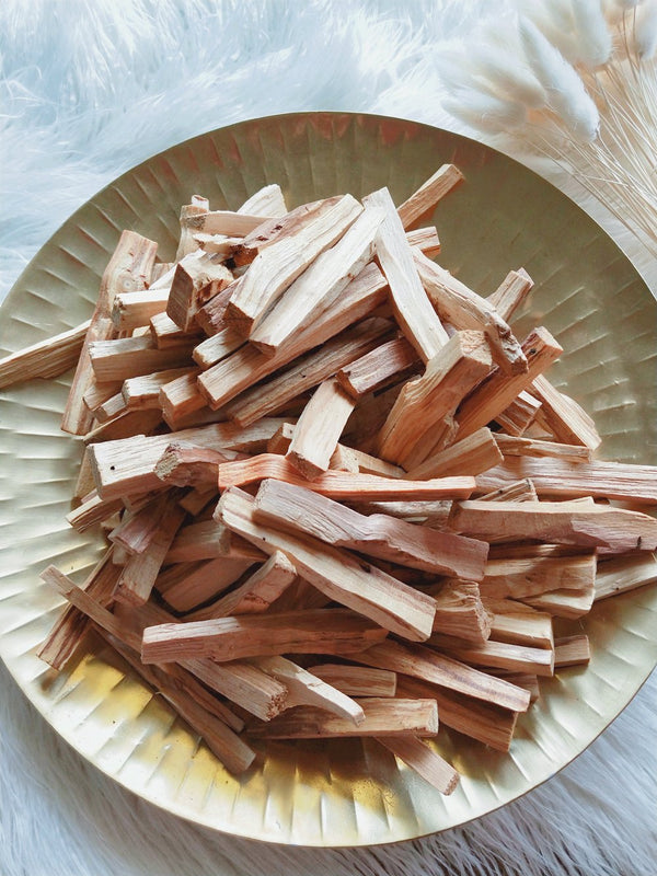 Palo Santo Cleansing Wood - 1 pc (Thin size)